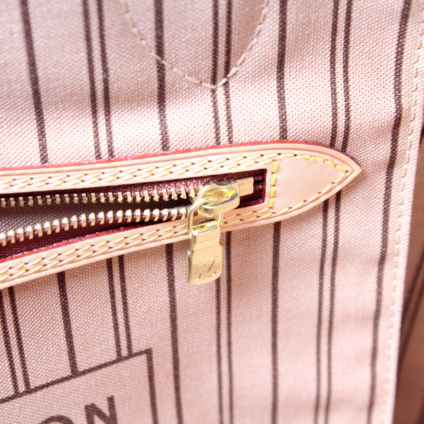 Neverfull MM Monogram