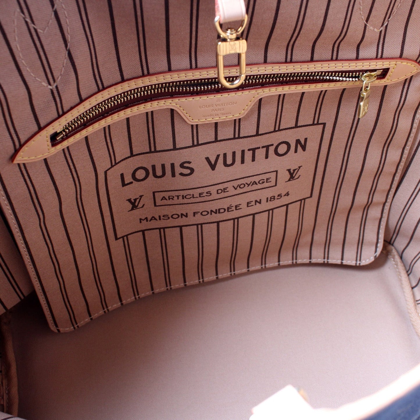 Neverfull MM Monogram