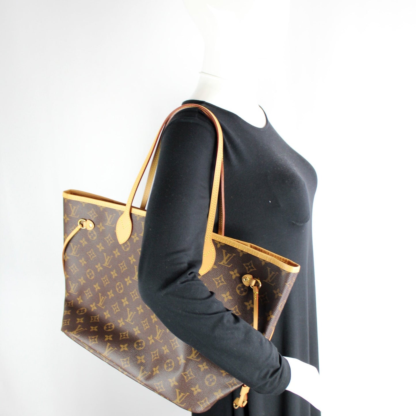 Neverfull MM Monogram