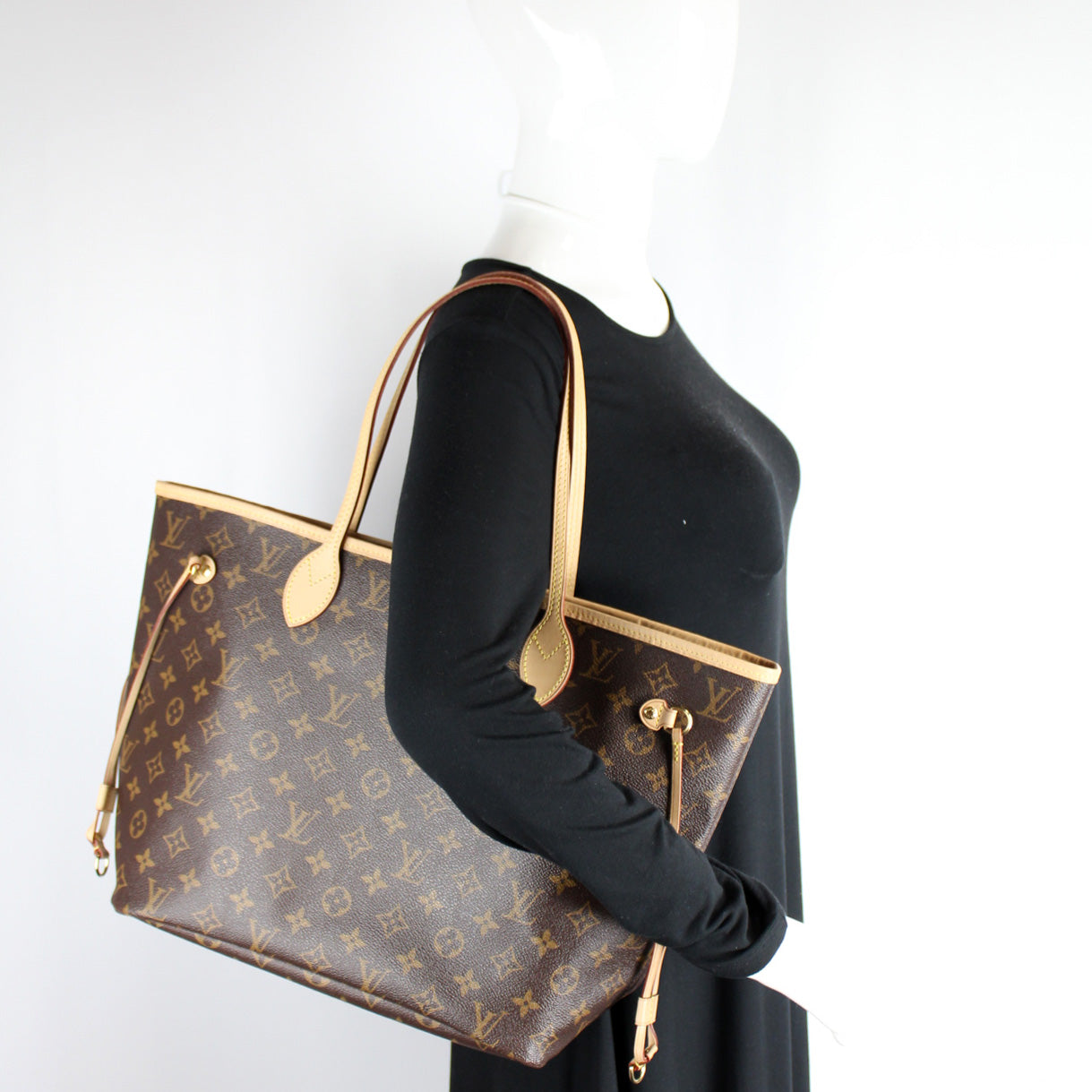 Neverfull MM Monogram