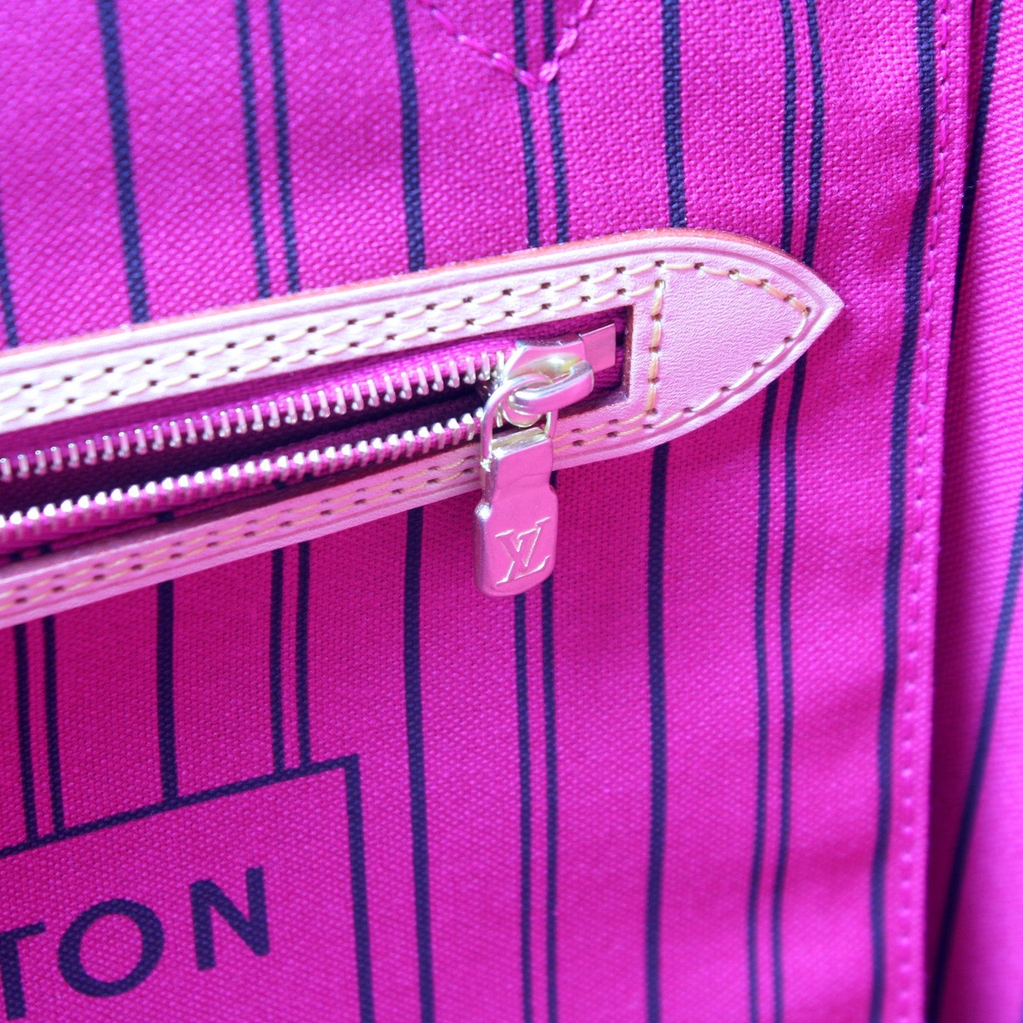 Neverfull MM Monogram