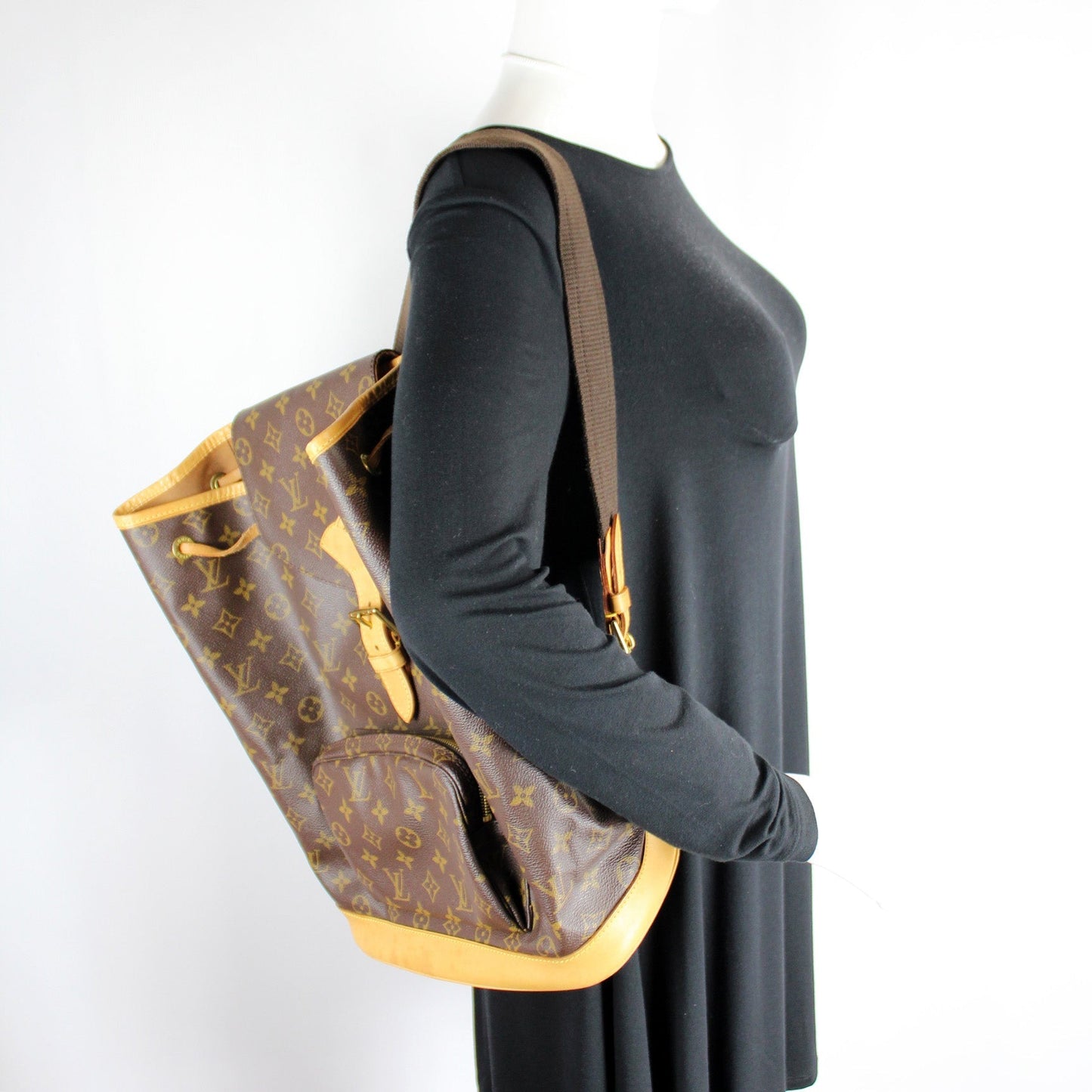 Montsouris GM Monogram