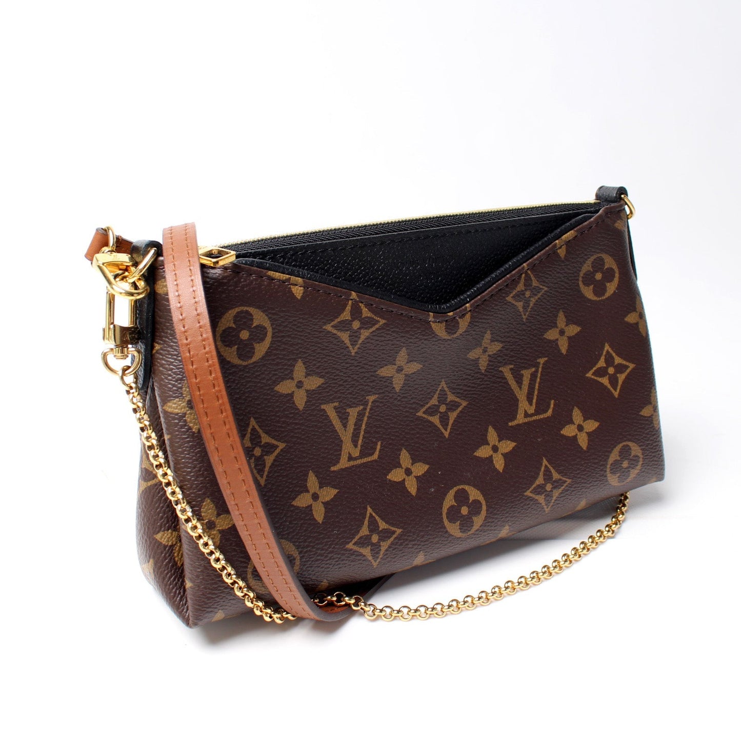 Pallas Clutch Monogram