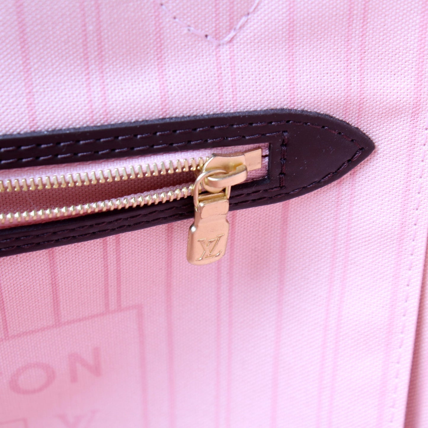 Neverfull MM W/Wallet Ebene