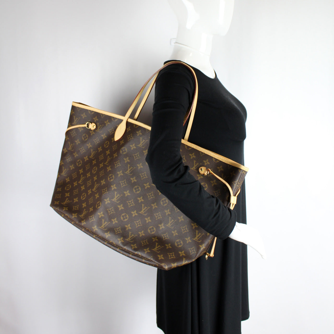 Neverfull GM Monogram