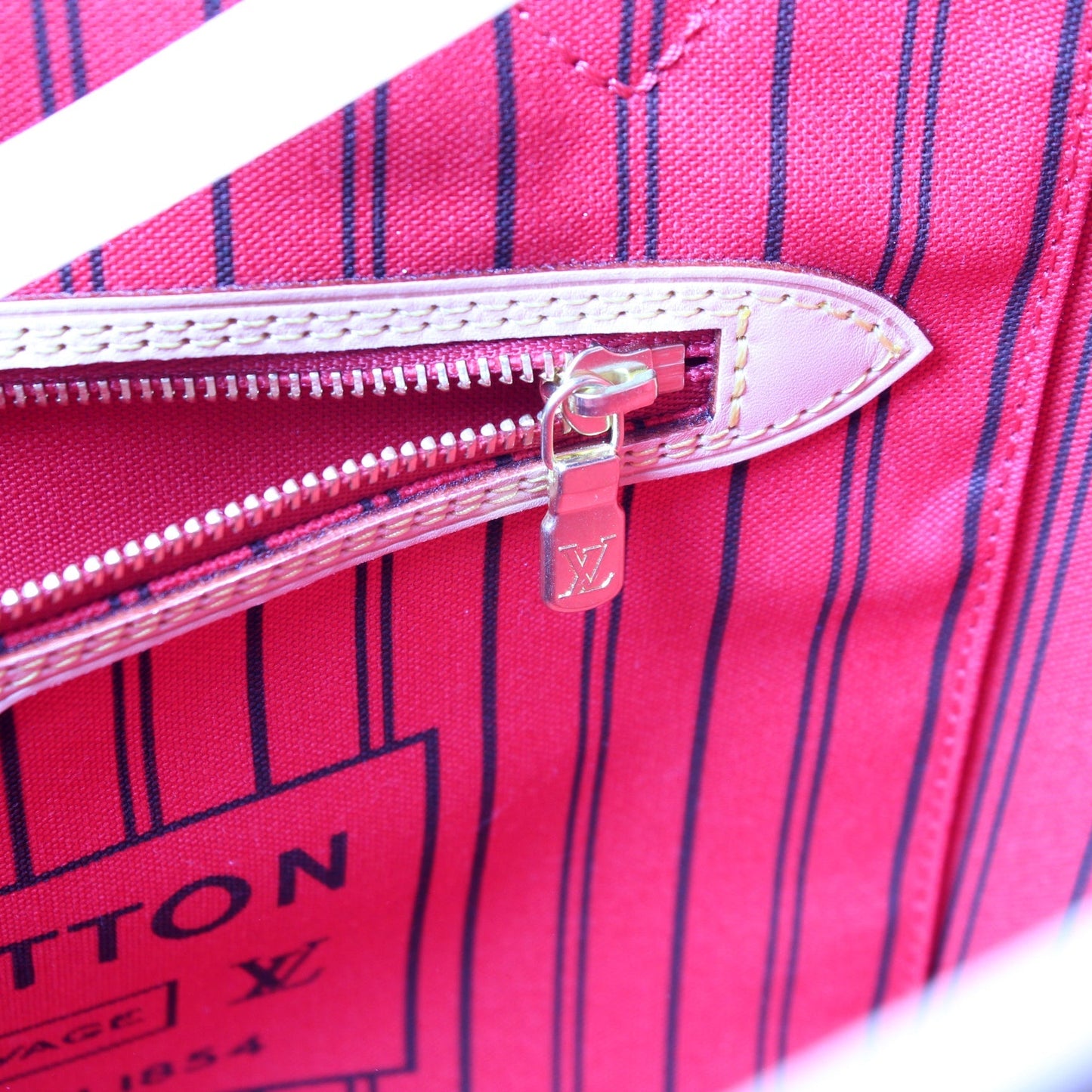 Neverfull MM Monogram