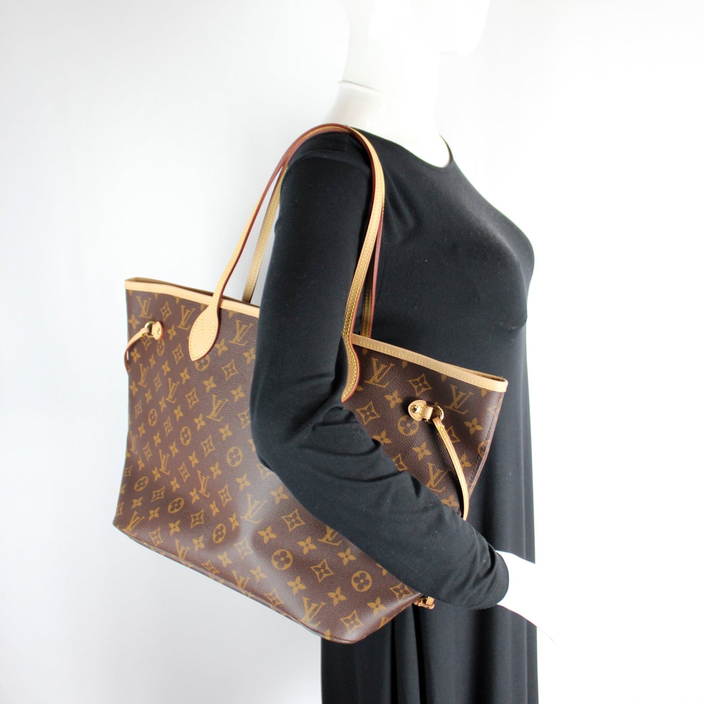 Neverfull MM Monogram