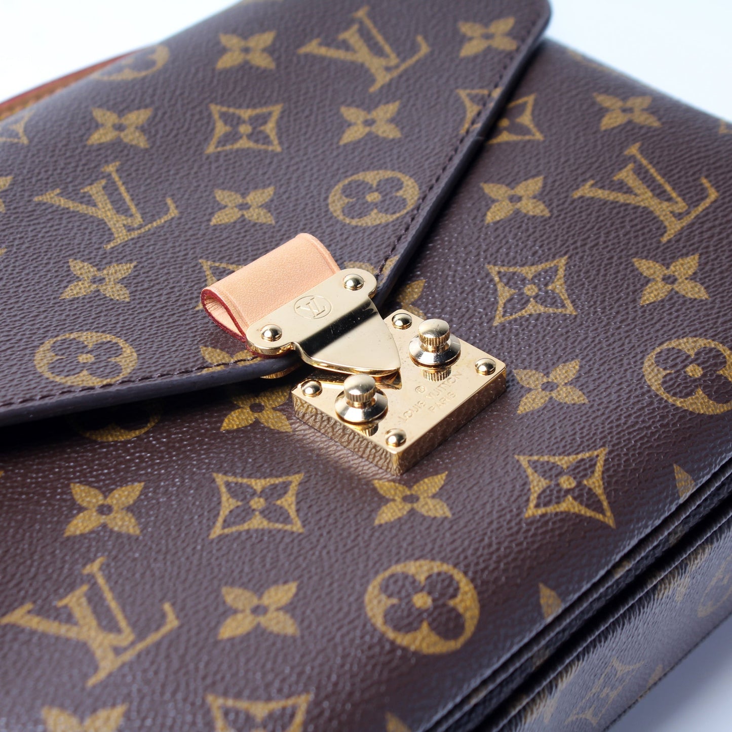 Pochette Metis Monogram