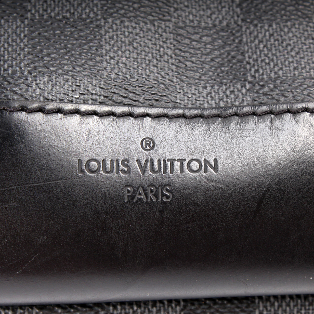 Avenue Sling Bag Damier Graphite