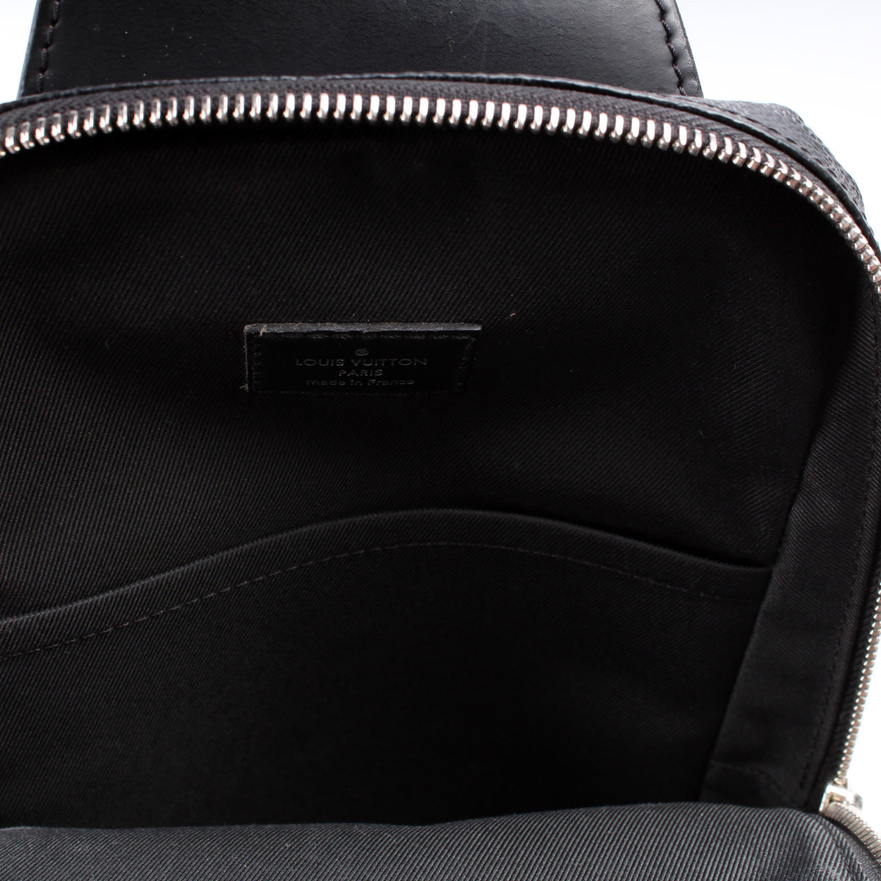 Avenue Sling Bag Damier Graphite