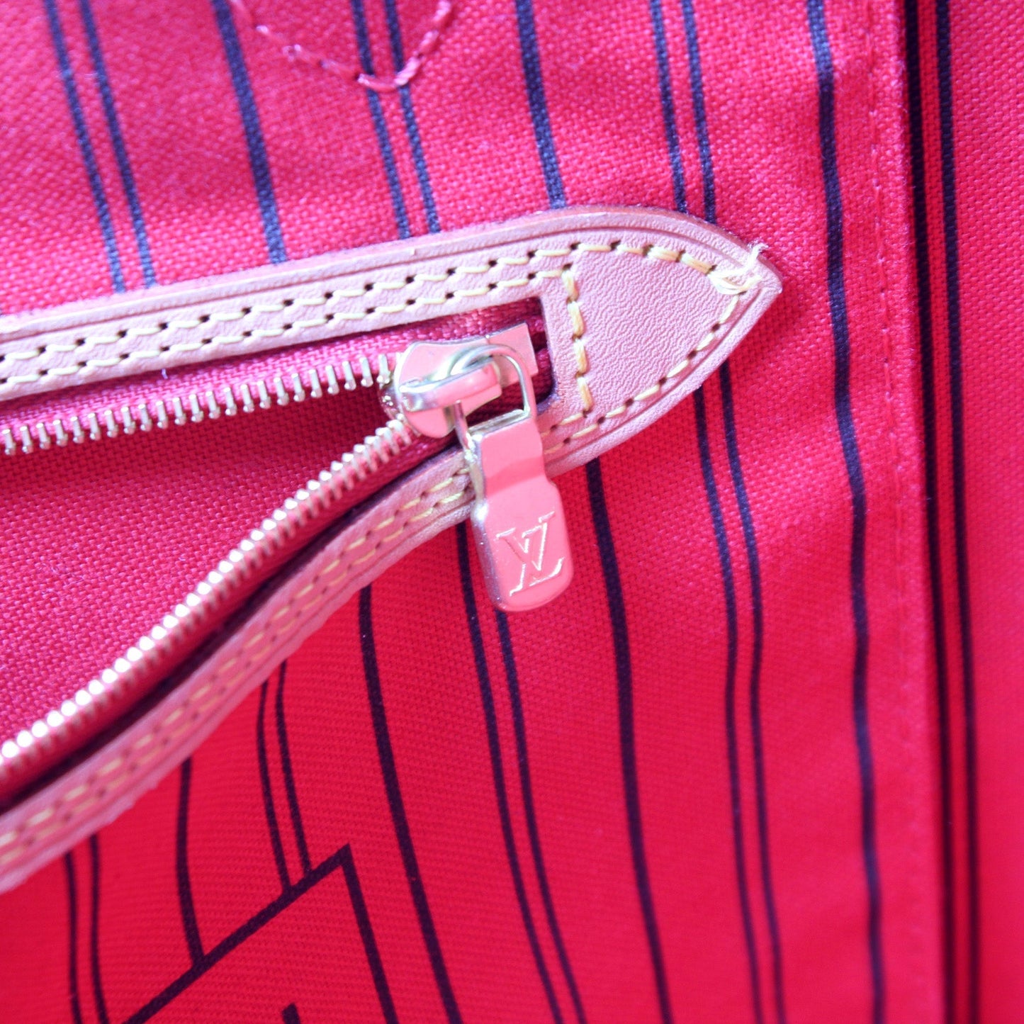 Neverfull MM Monogram