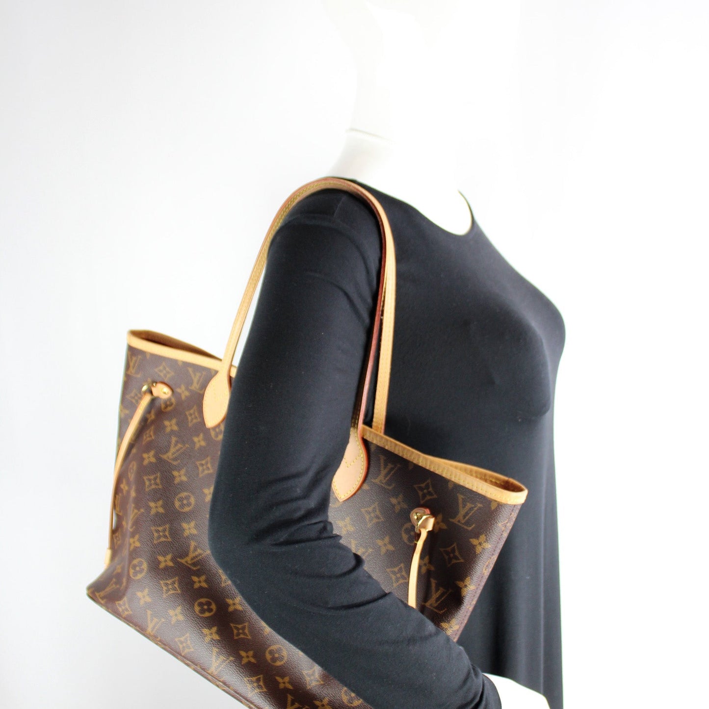 Neverfull MM Monogram