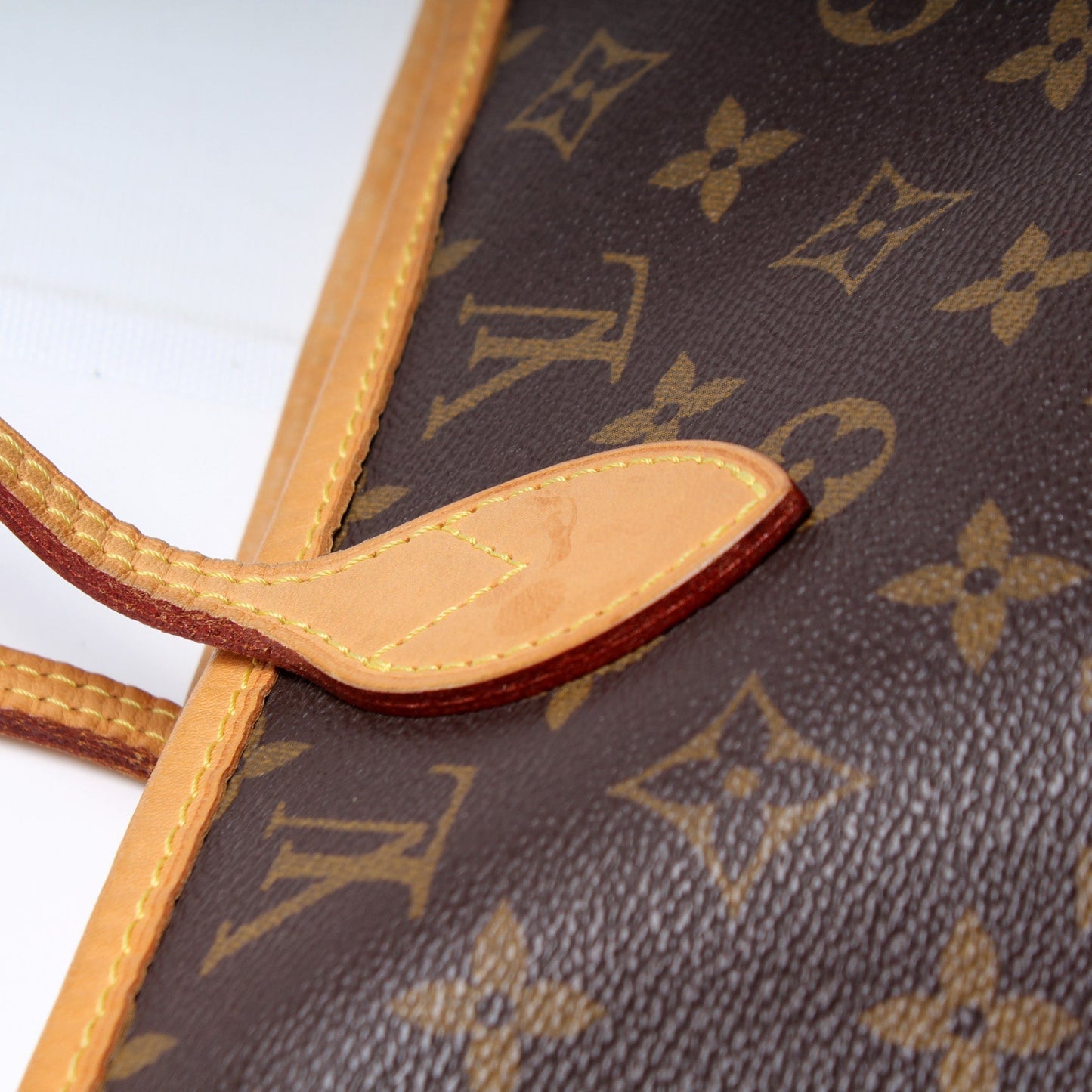Neverfull MM W/ Wallet Monogram
