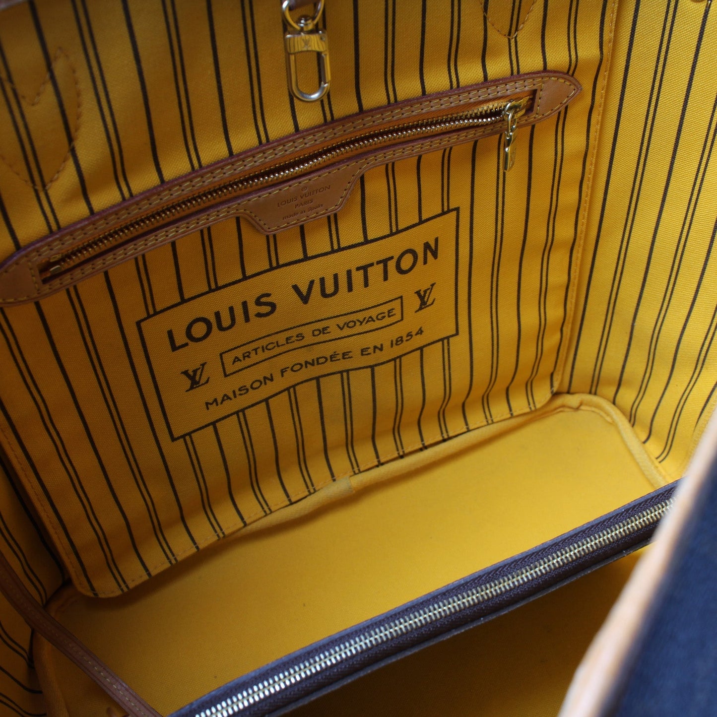 Neverfull MM W/ Wallet Monogram