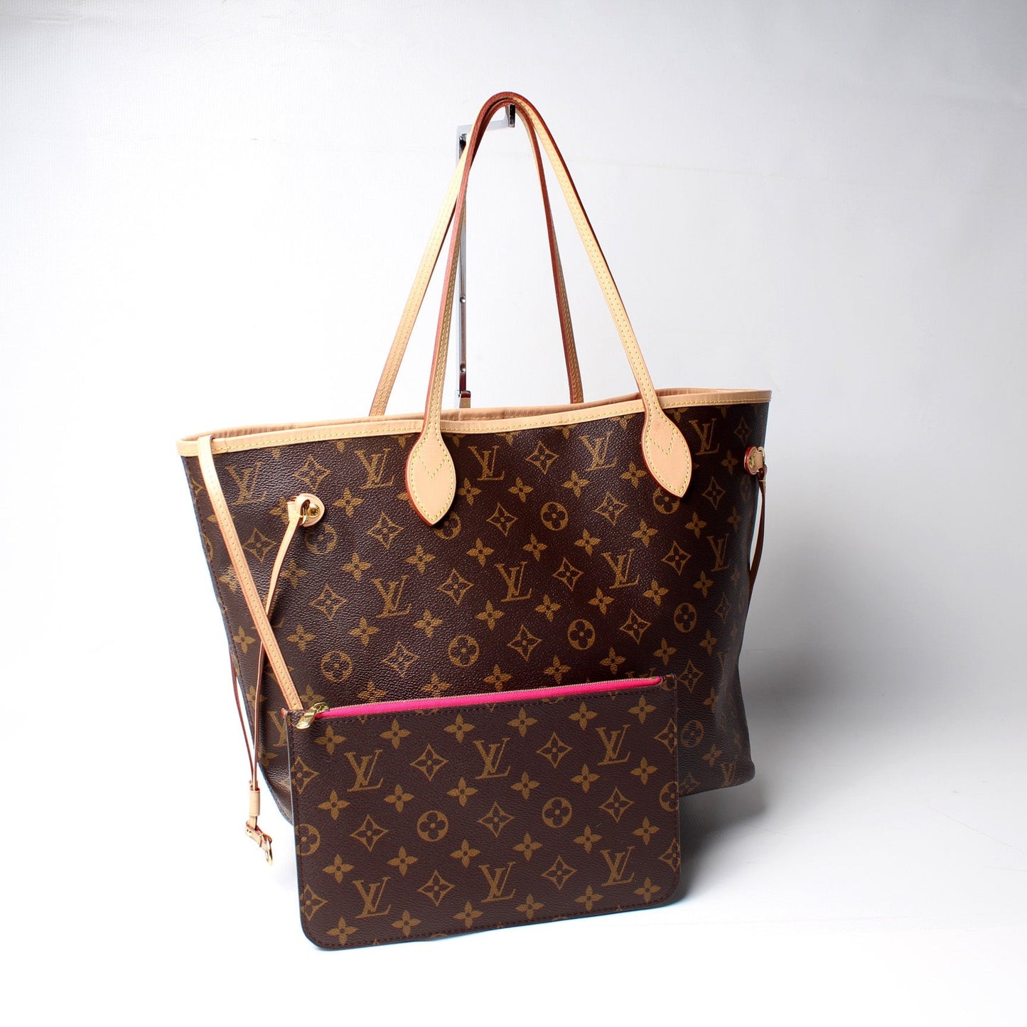 Neverfull MM W/ Wallet Monogram