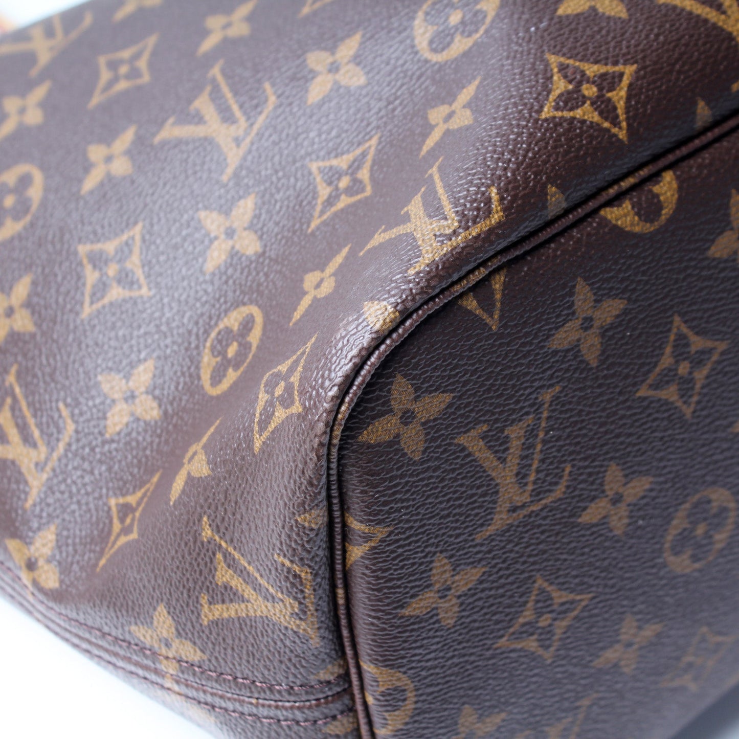 Neverfull MM W/ Wallet Monogram