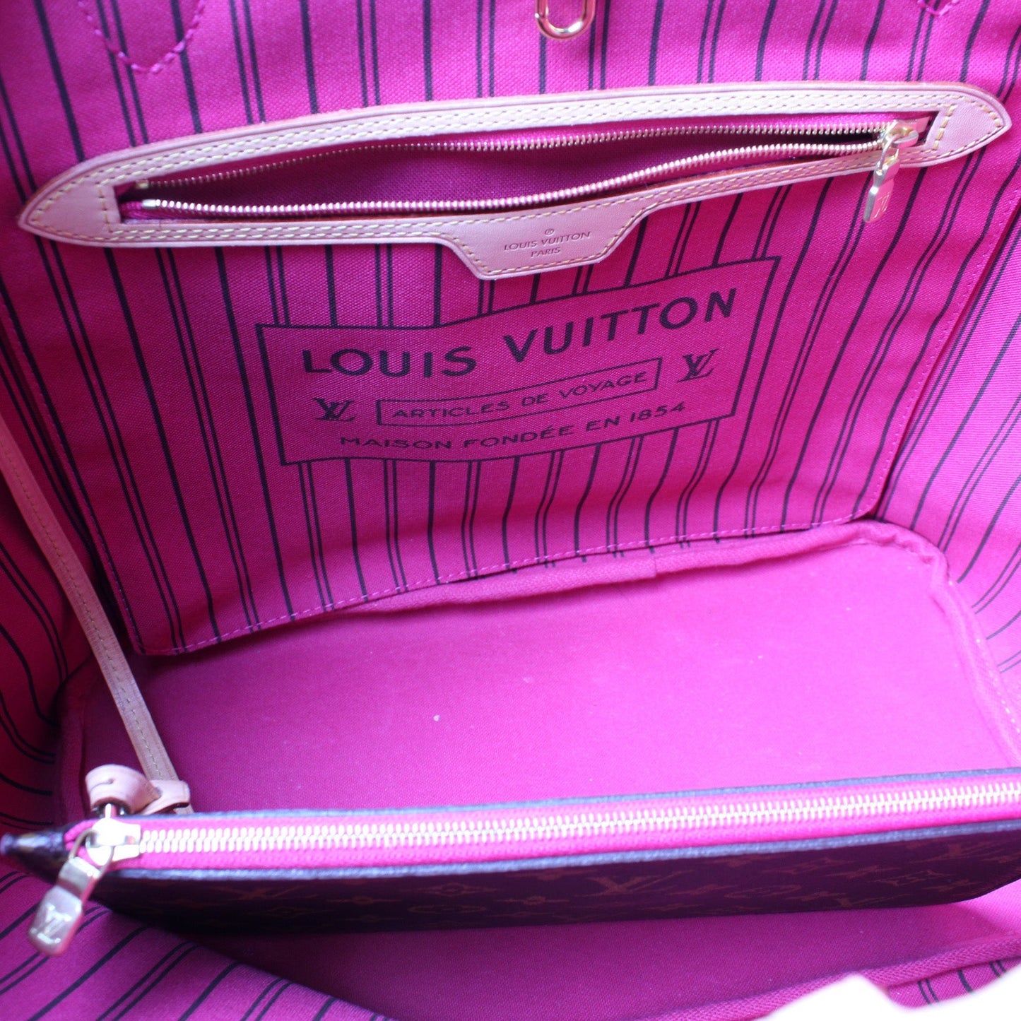 Neverfull MM W/ Wallet Monogram