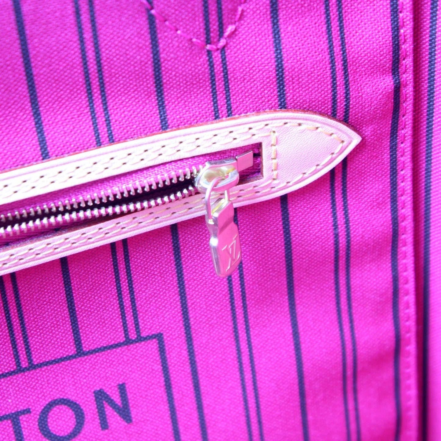 Neverfull MM Monogram