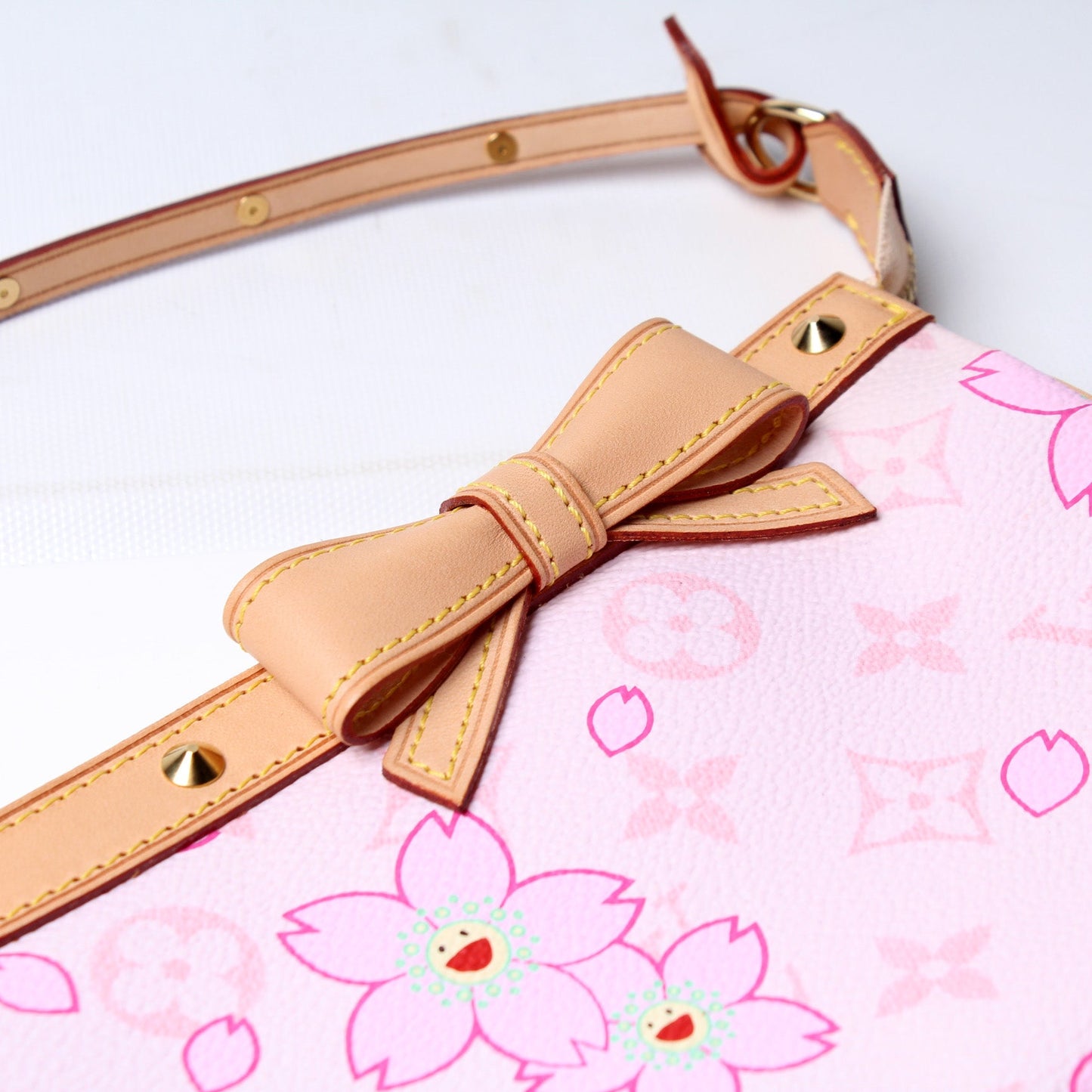 Pochette Accessories Cherry Blossom