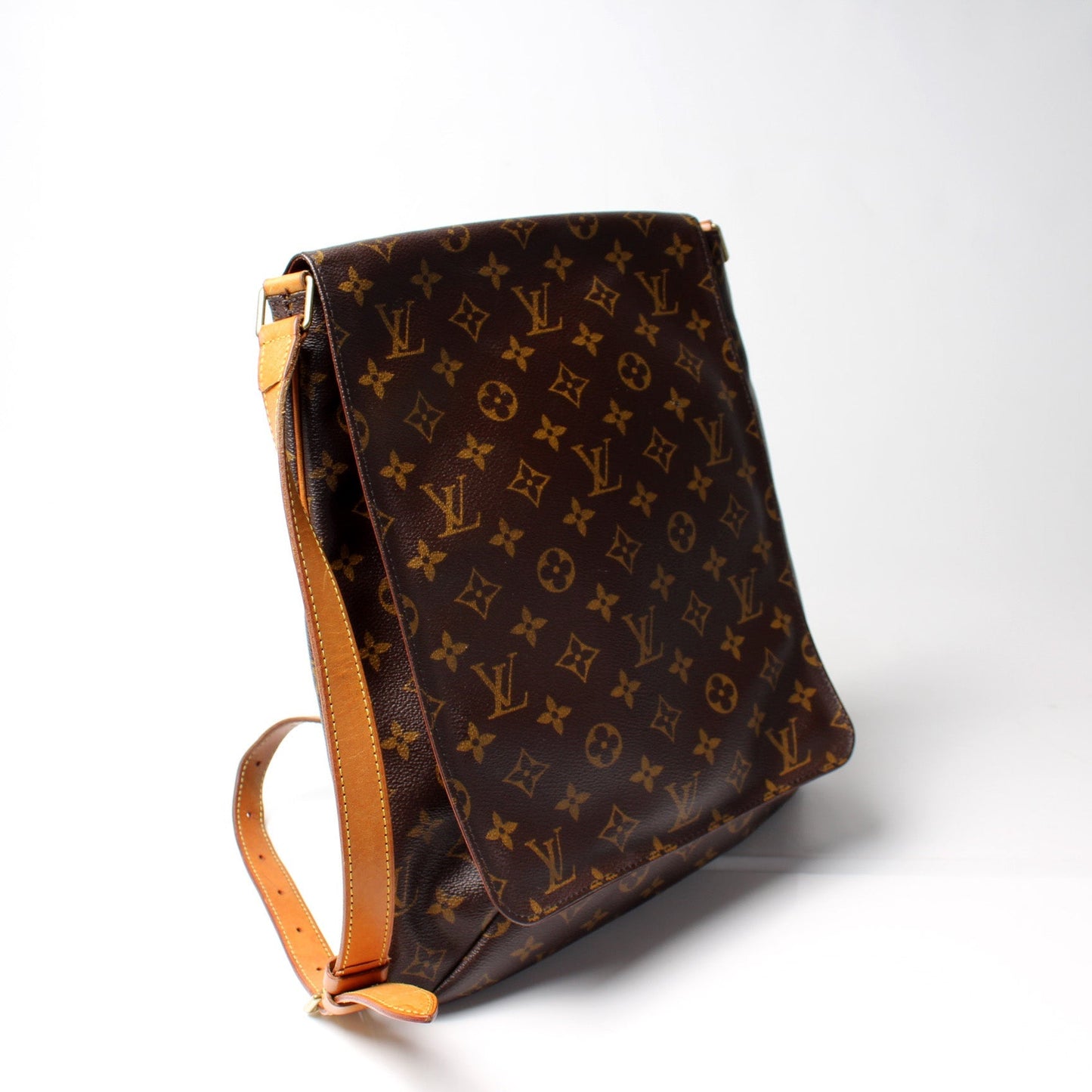 Musette Messenger Monogram