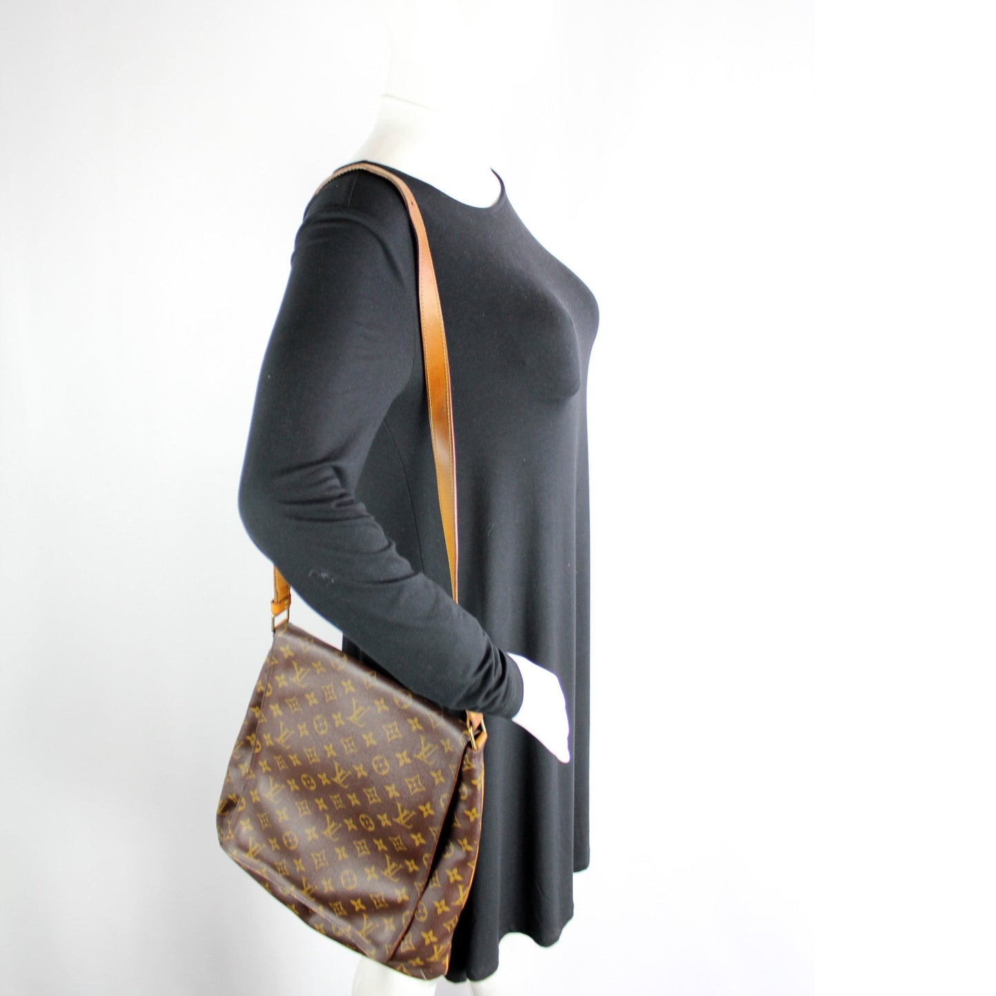 Musette Messenger Monogram