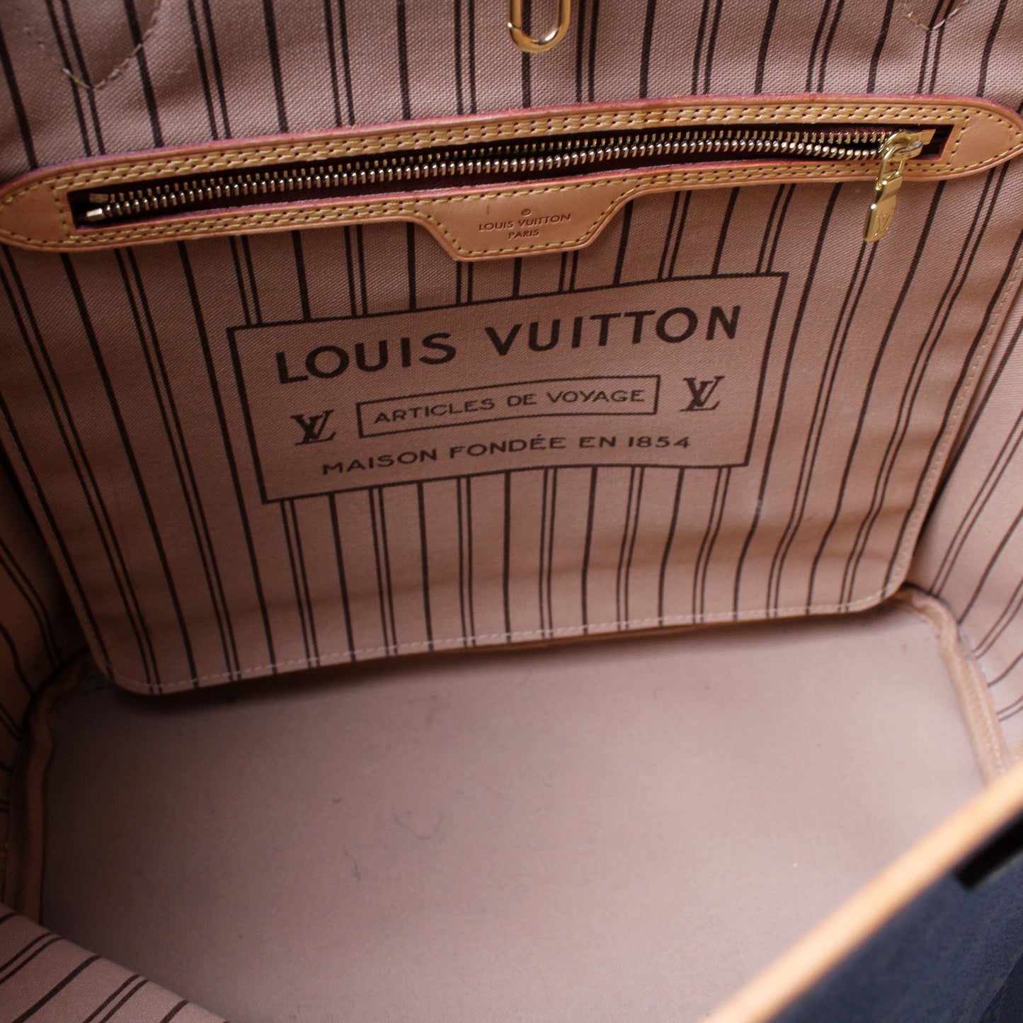 Neverfull MM Monogram