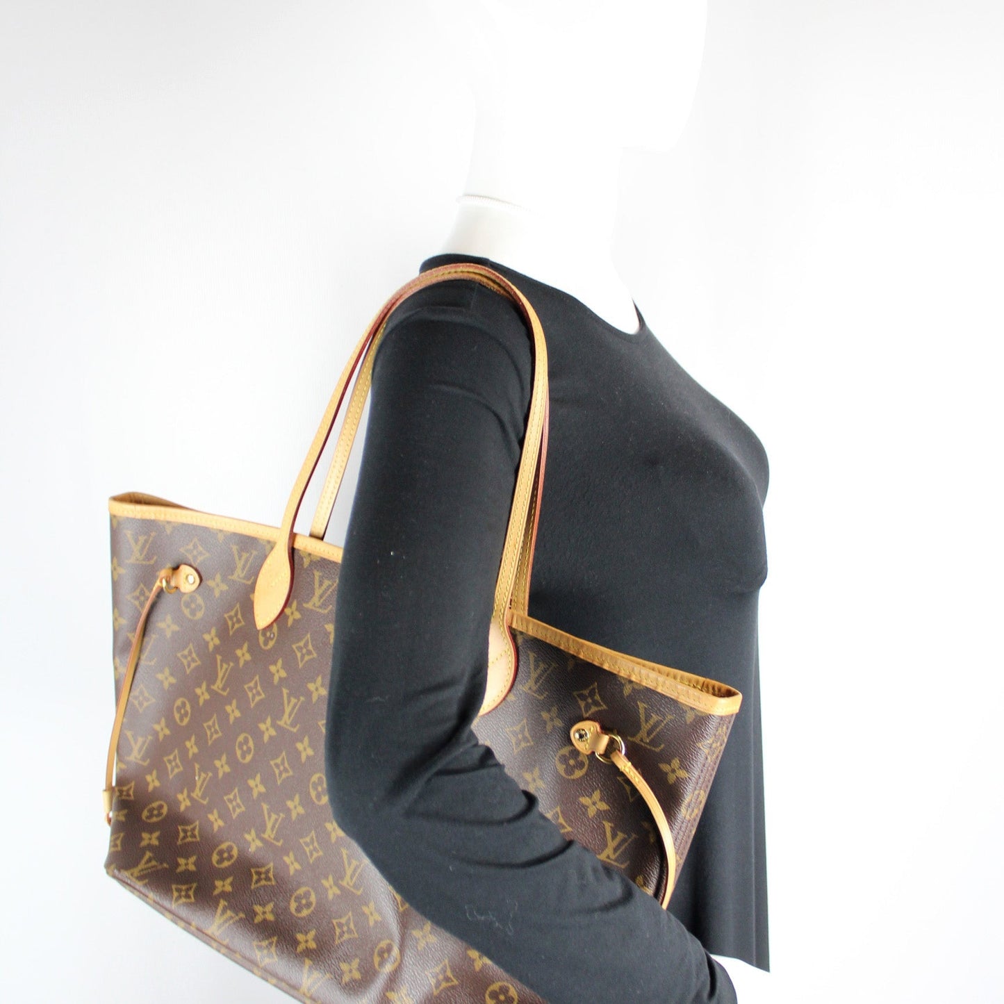 Neverfull MM Monogram