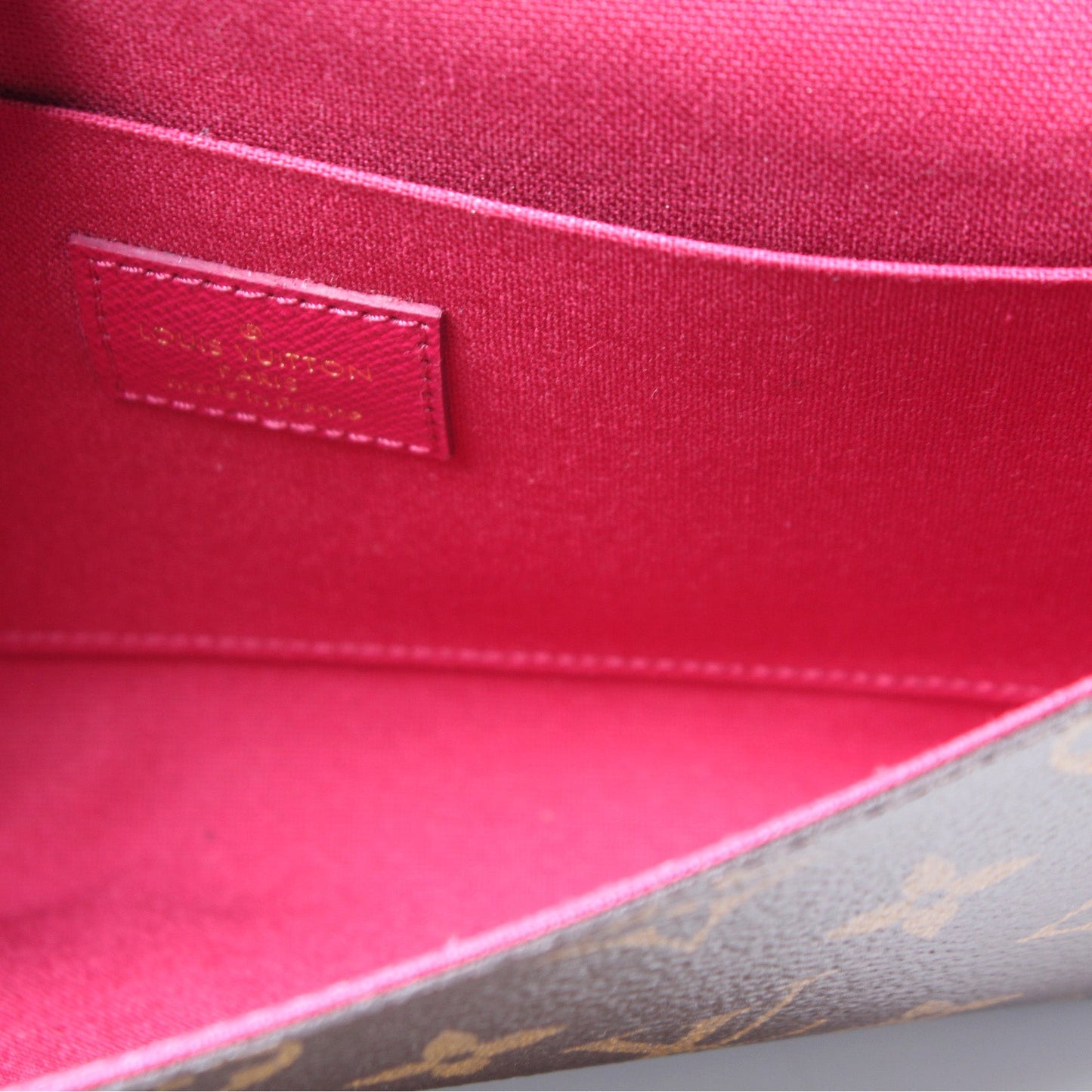 Pochette Felicie Monogram