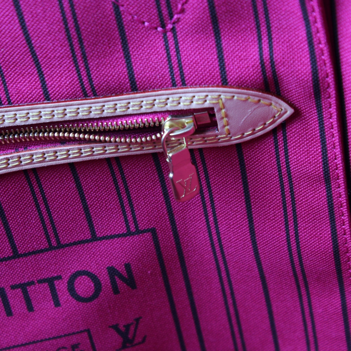 Neverfull MM Monogram