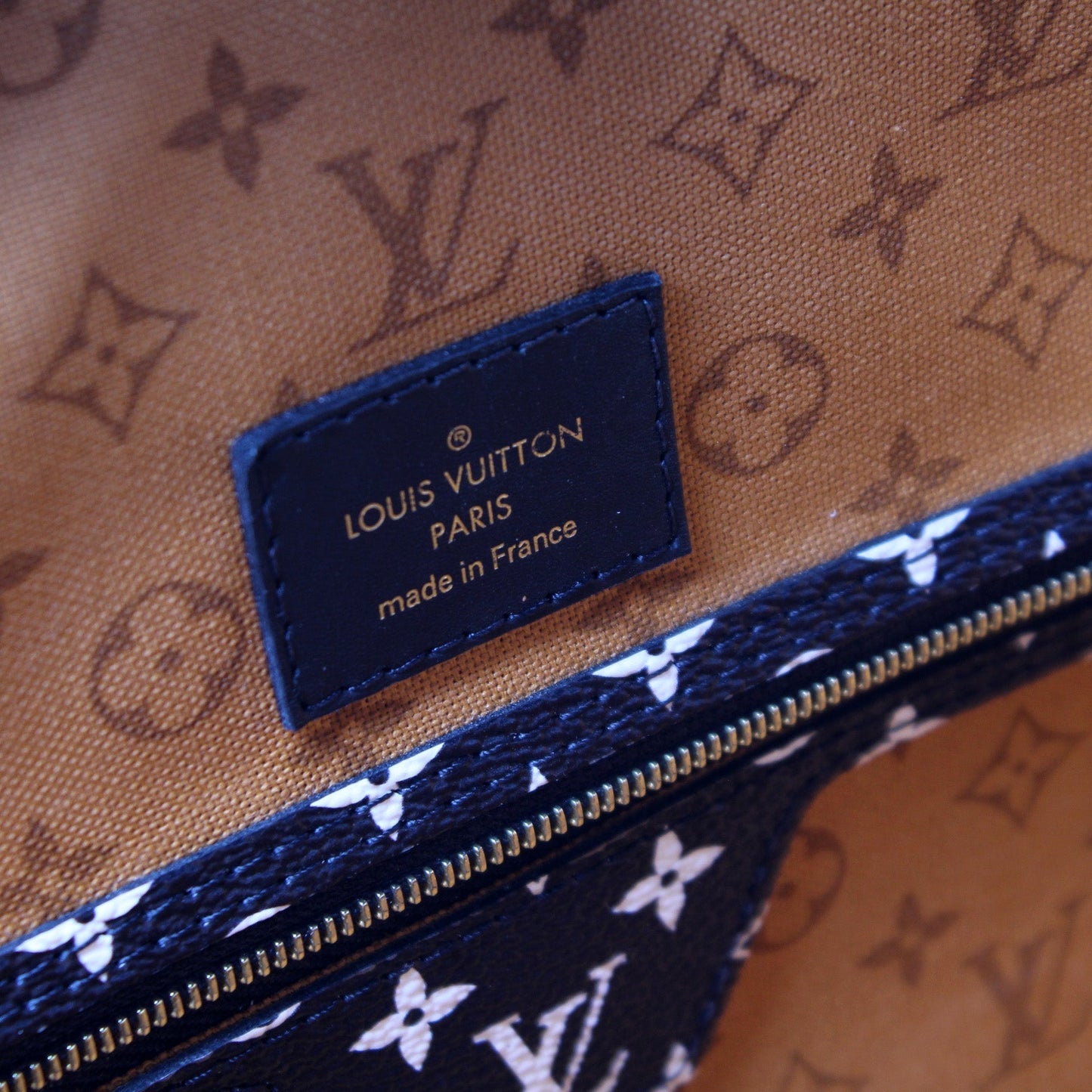 Neverfull MM Giant Crafty Monogram