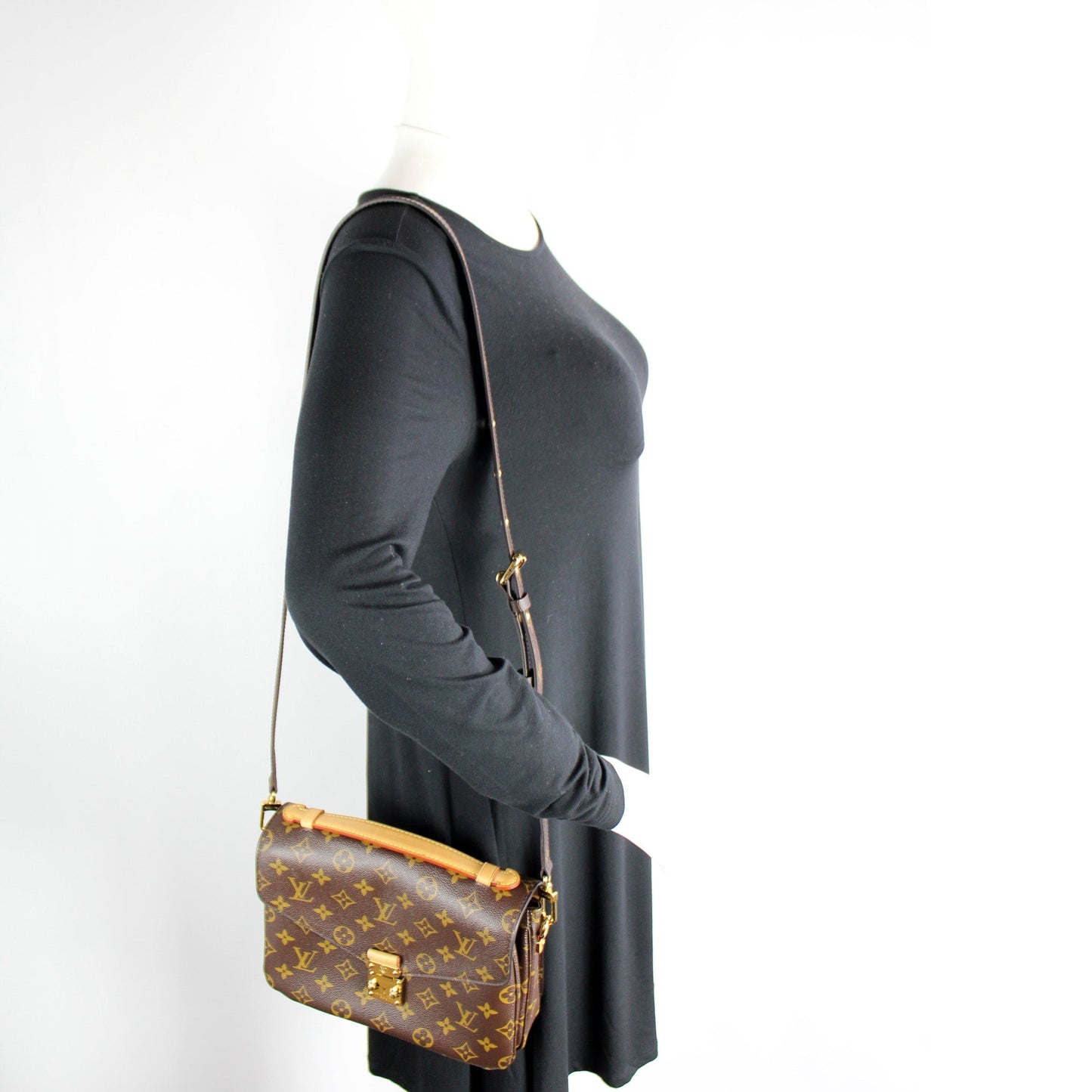 Pochette Metis Monogram