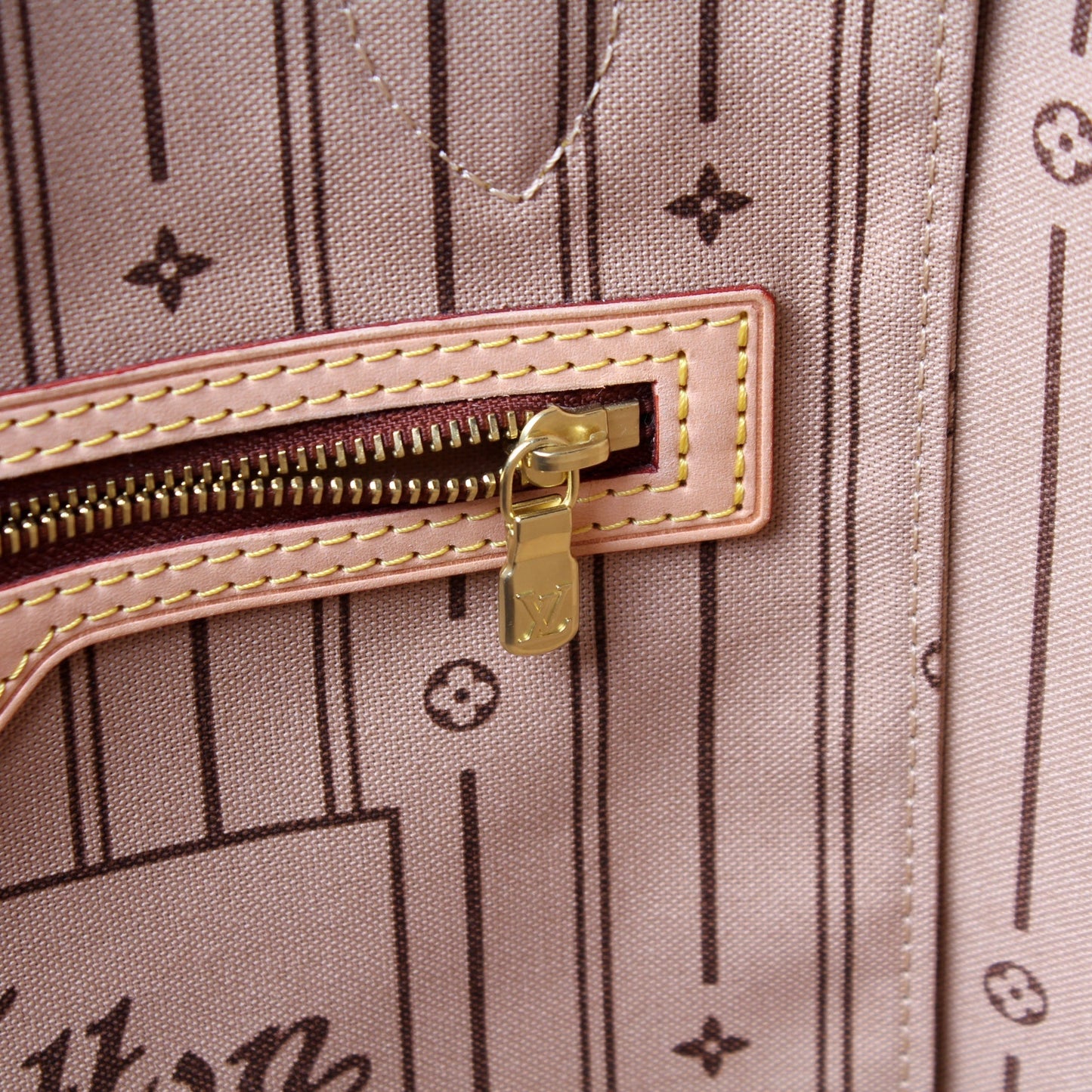 Neverfull MM Monogram