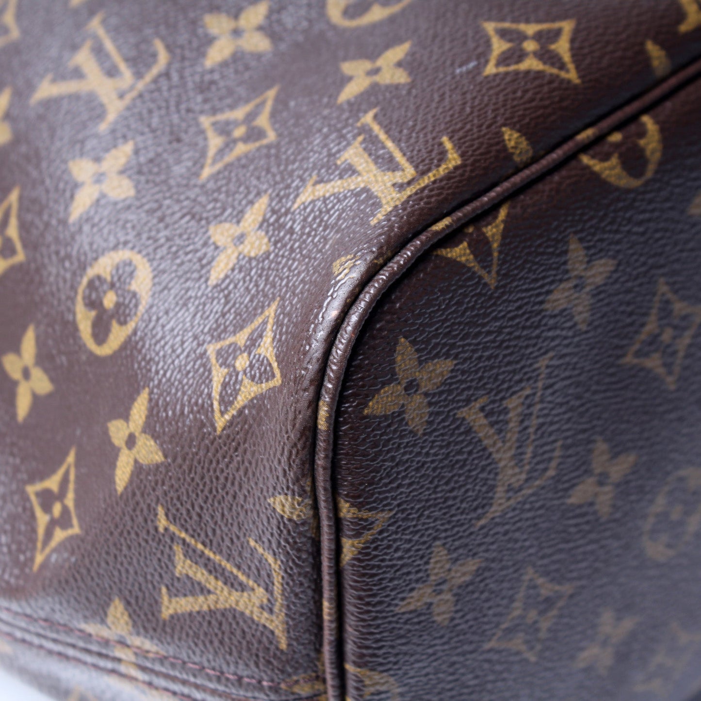Neverfull MM W/ Wallet Monogram