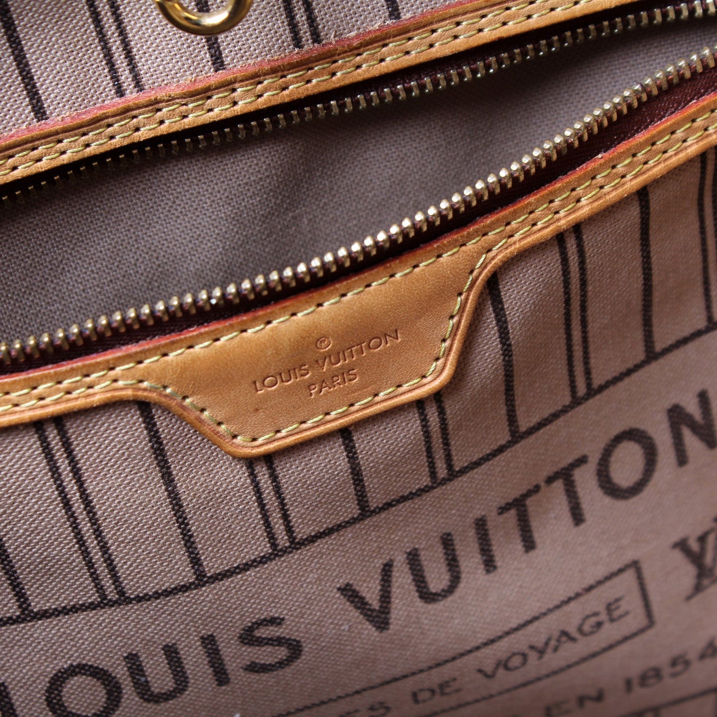 Neverfull MM W/ Wallet Monogram