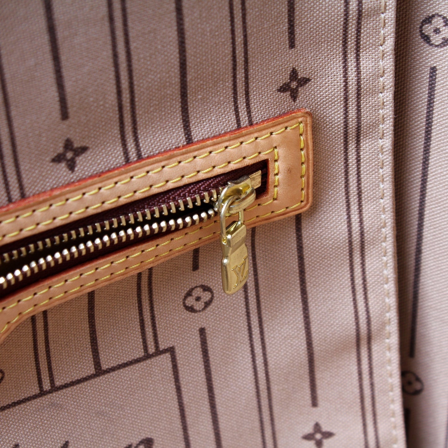 Neverfull MM Monogram