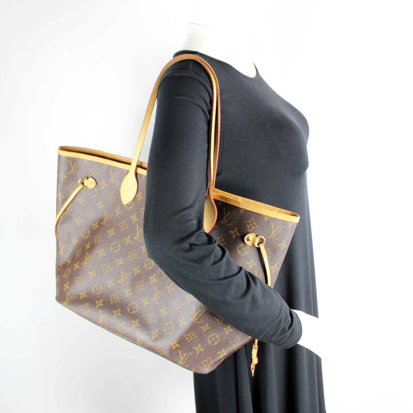 Neverfull MM Monogram