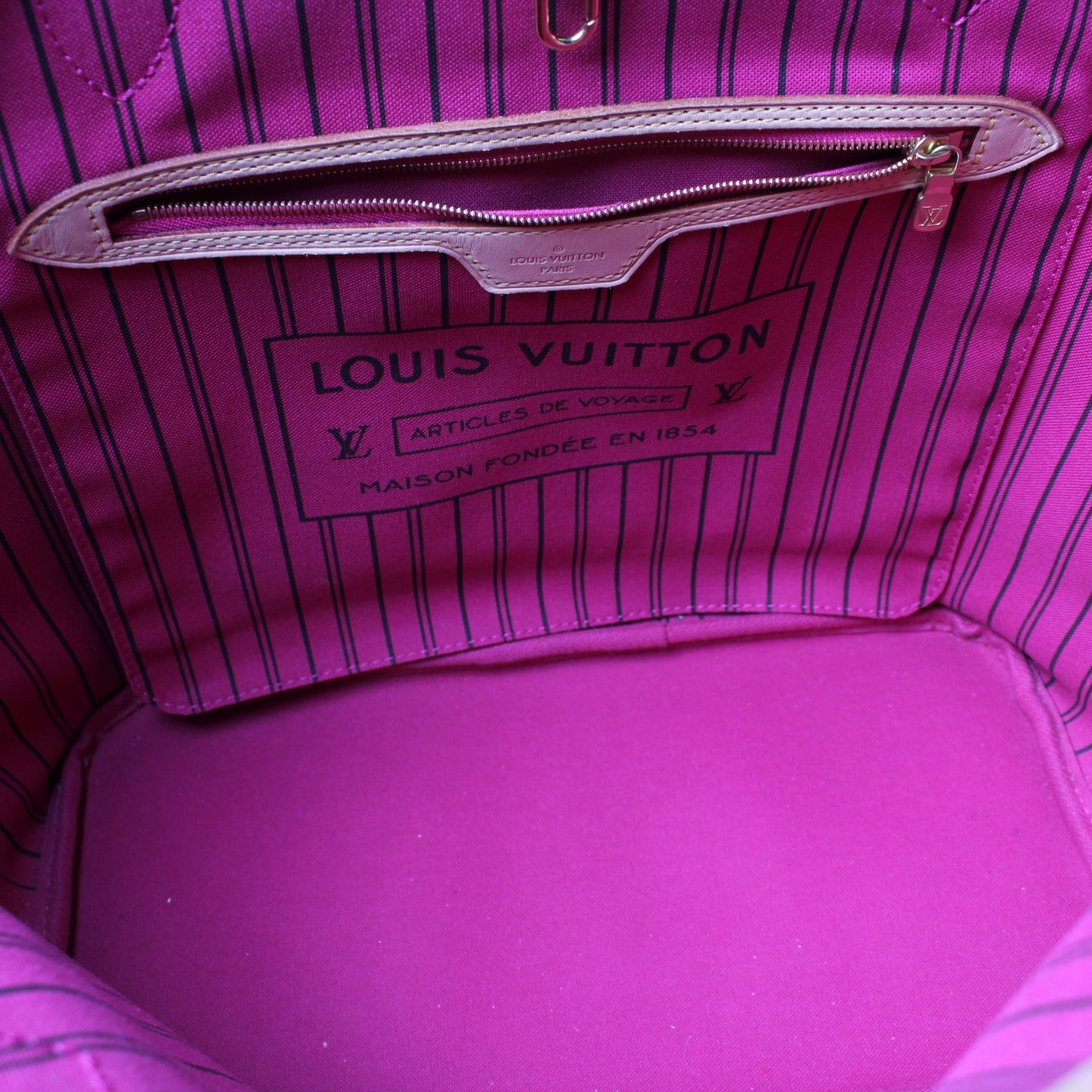 Neverfull MM Monogram