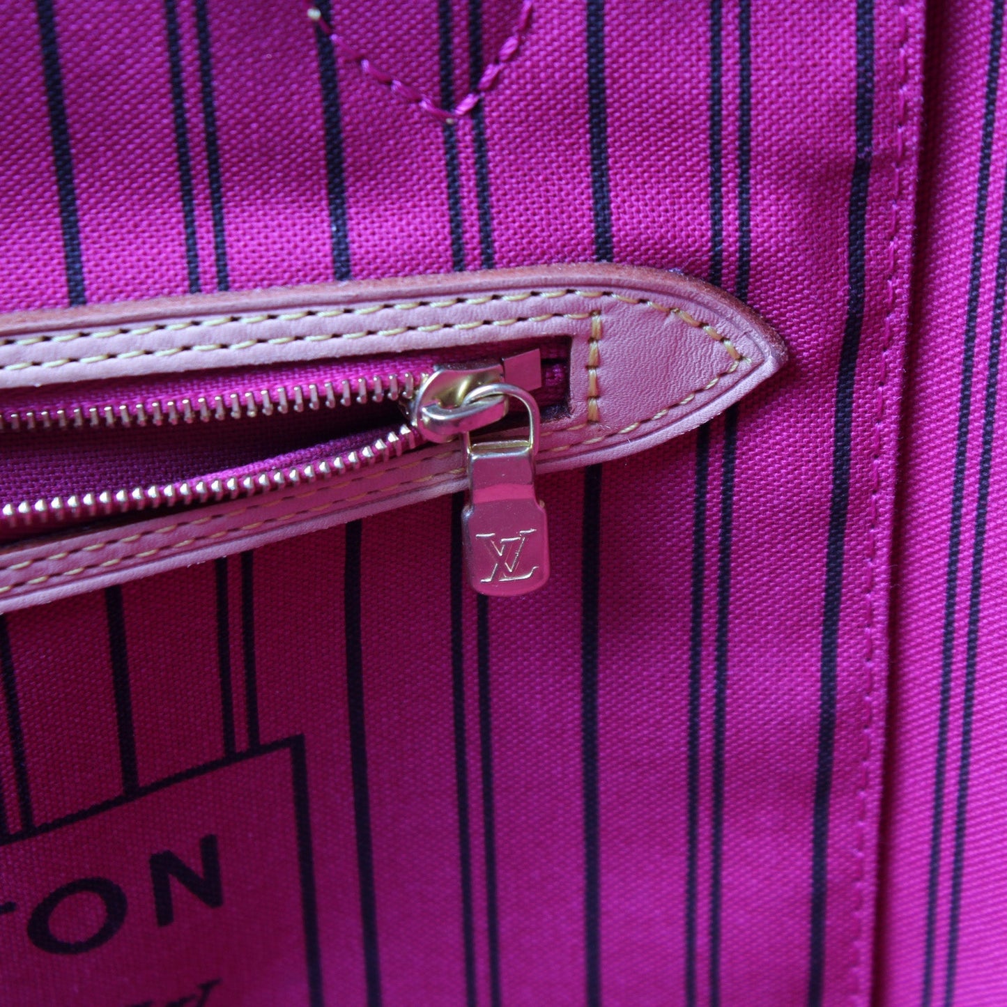 Neverfull MM Monogram