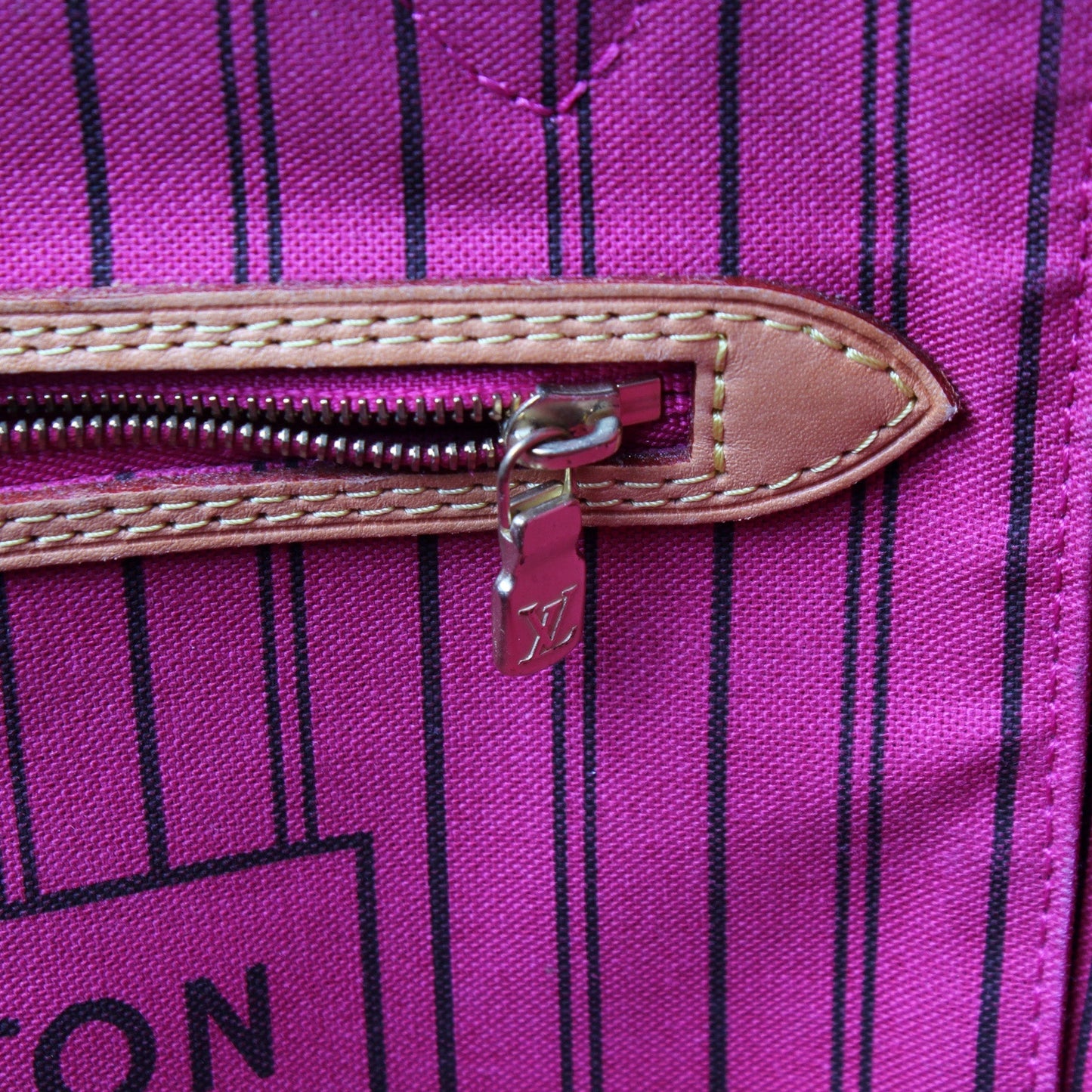 Neverfull MM Monogram