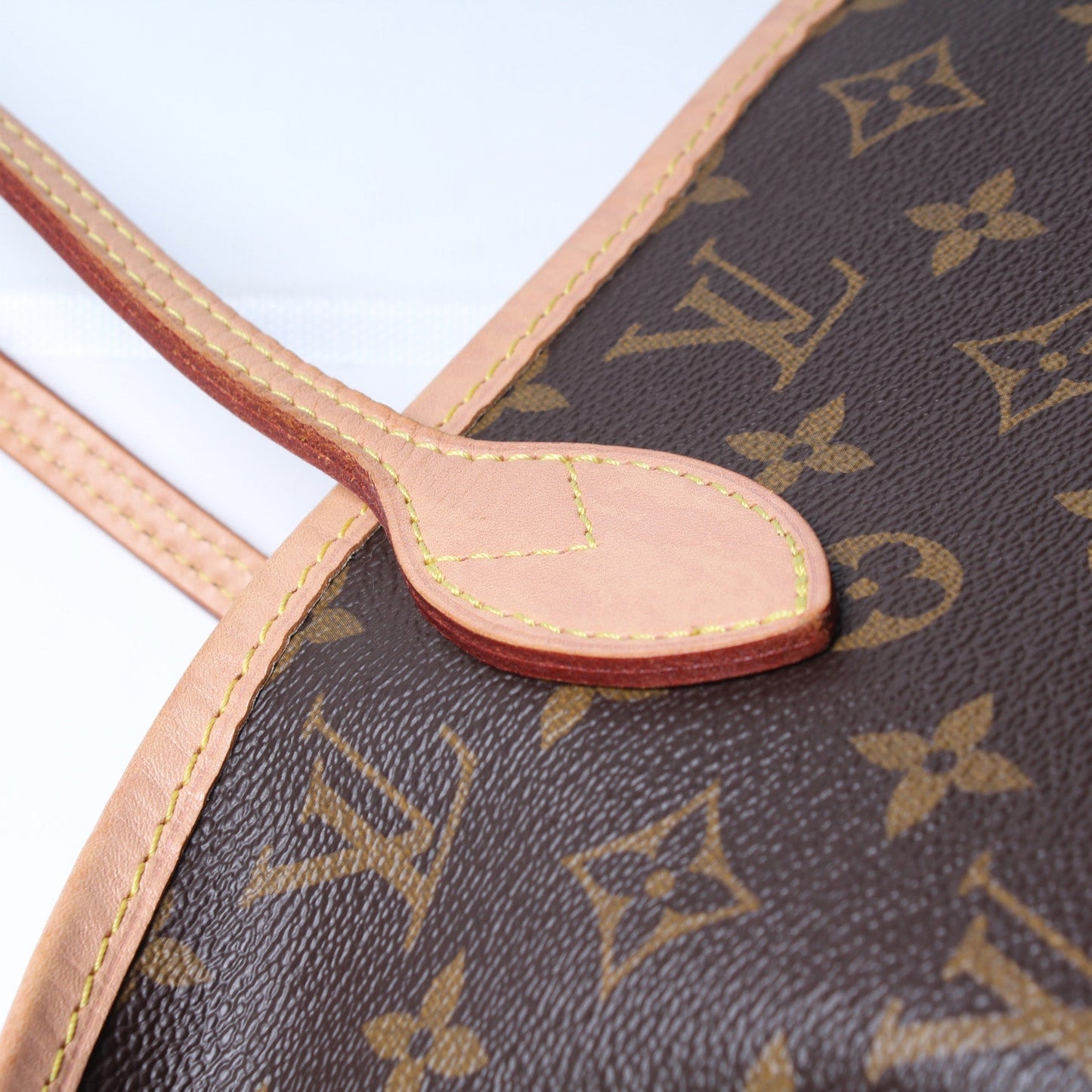 Neverfull MM W/ Wallet Monogram