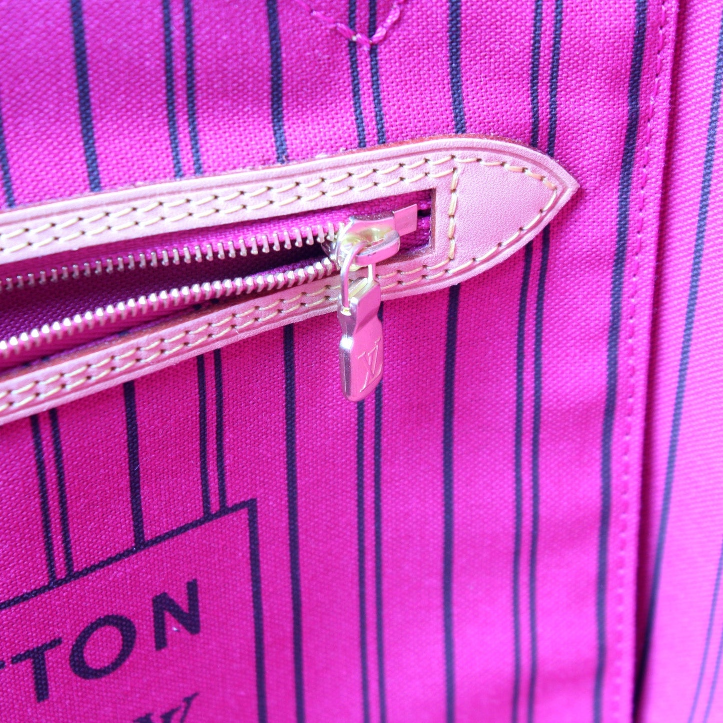 Neverfull MM Monogram