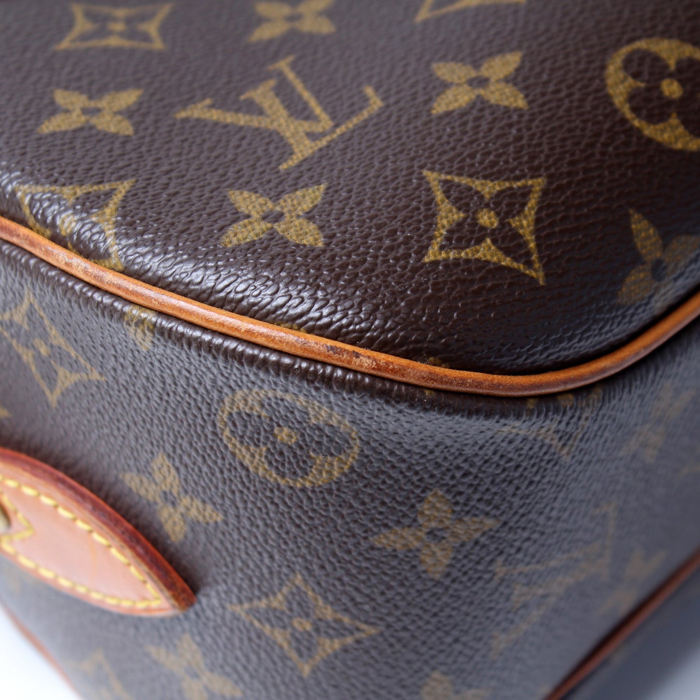 Blois Crossbody Monogram