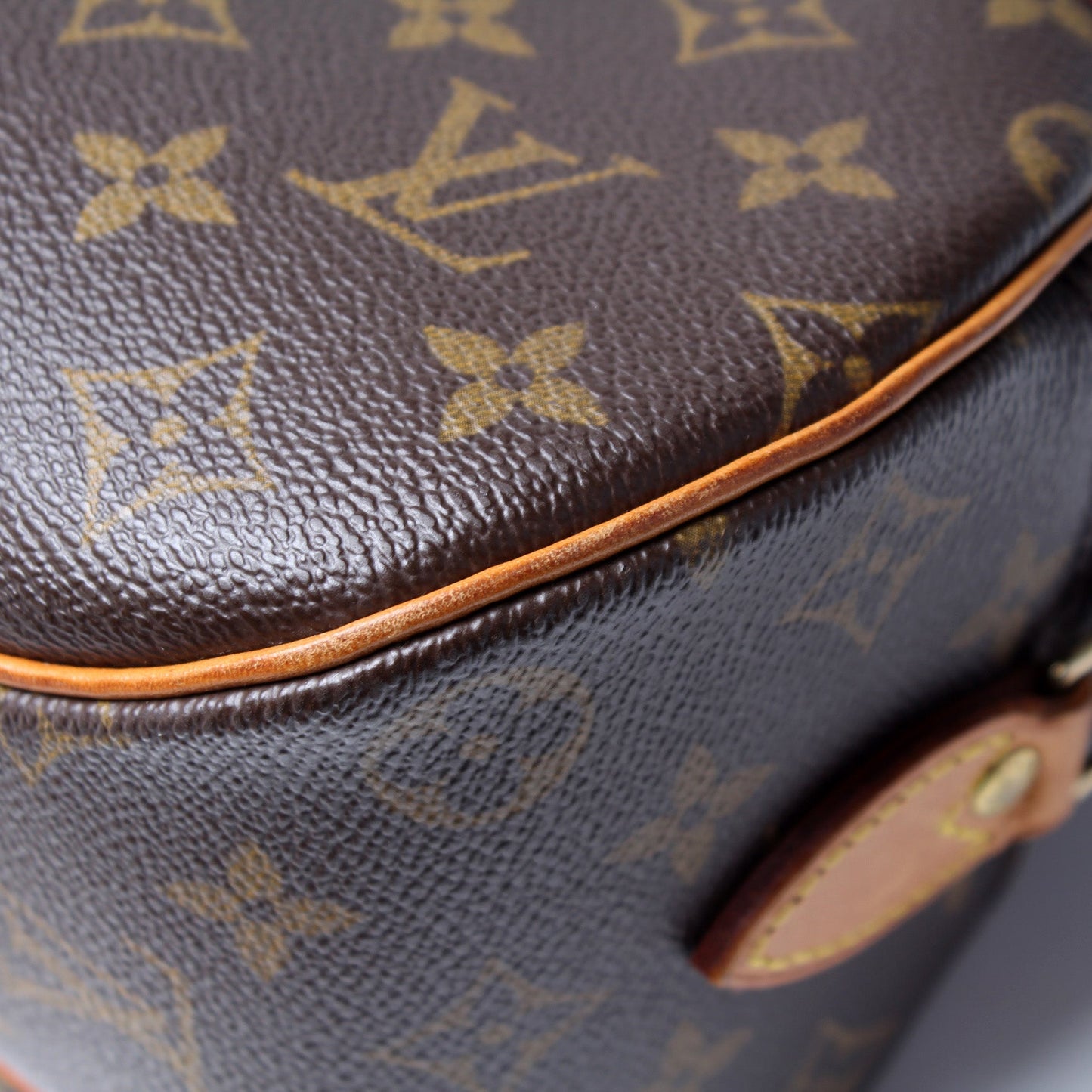 Blois Crossbody Monogram