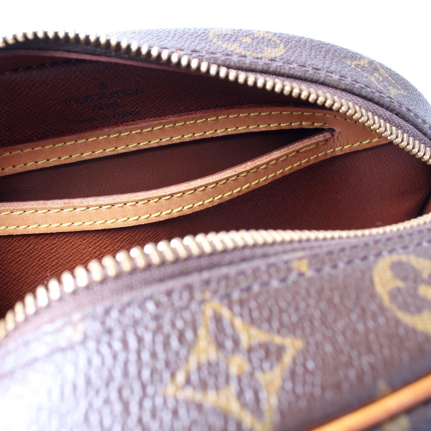 Blois Crossbody Monogram