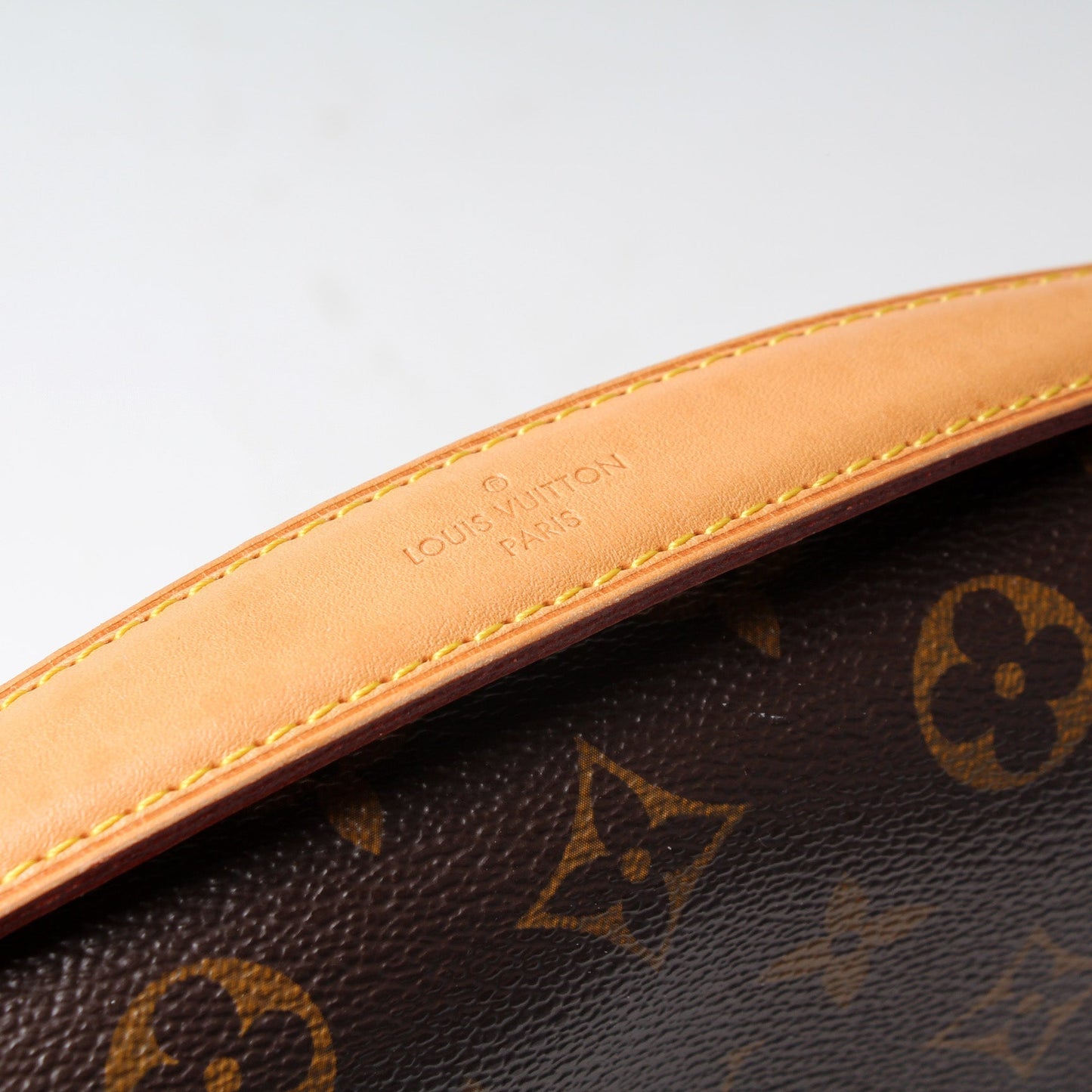 Pochette Metis Monogram