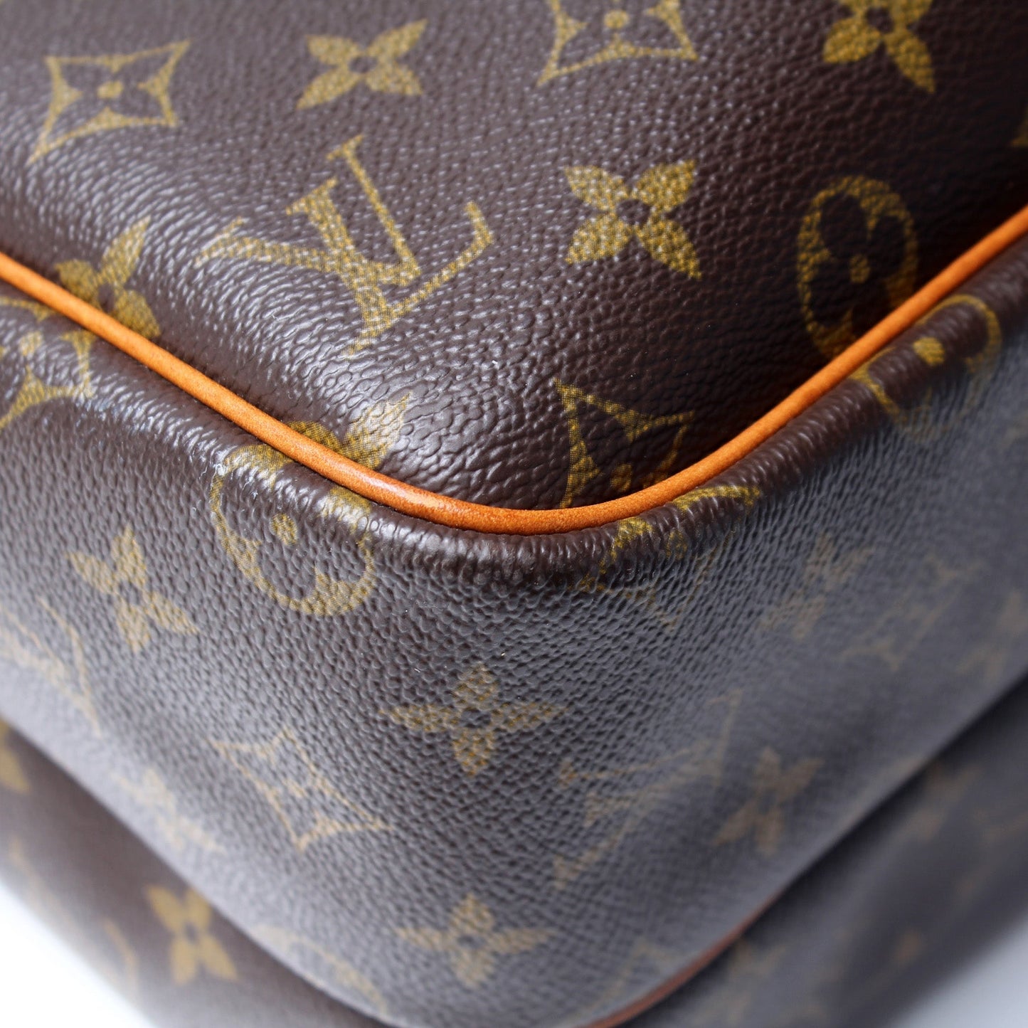 Reporter GM Monogram