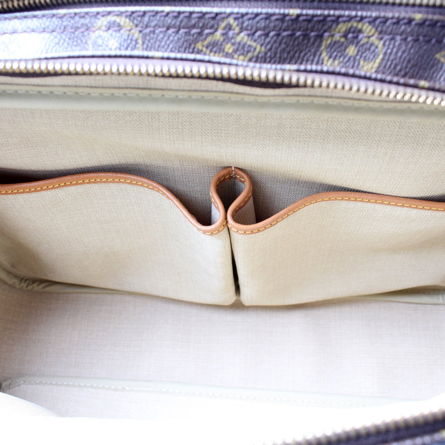 Reporter GM Monogram