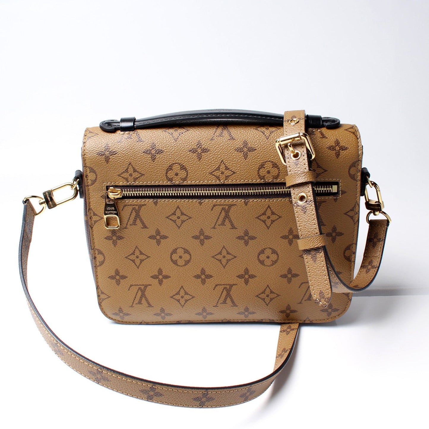 Pochette Metis Reverse Monogram