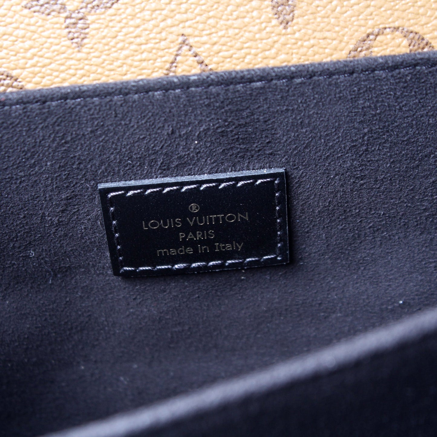 Pochette Metis Reverse Monogram