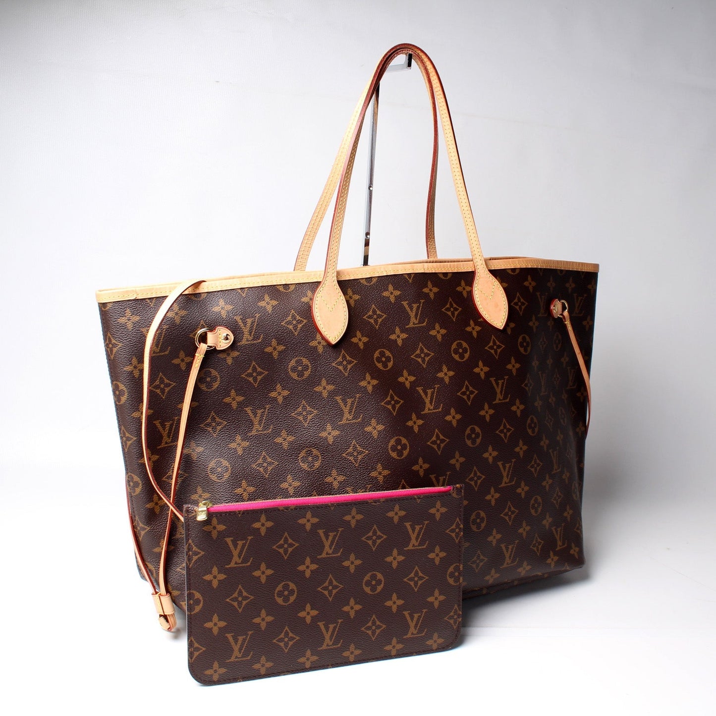 Neverfull GM W/ Wallet Monogram